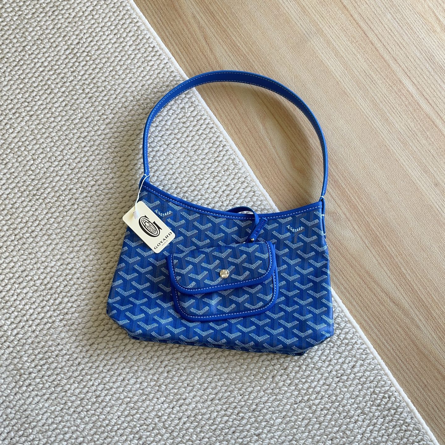 罗杰·维维亚 Roger Vivier 高定典藏经典高奢皮具手袋托特包斜挎包女包 #C314CFF0 2