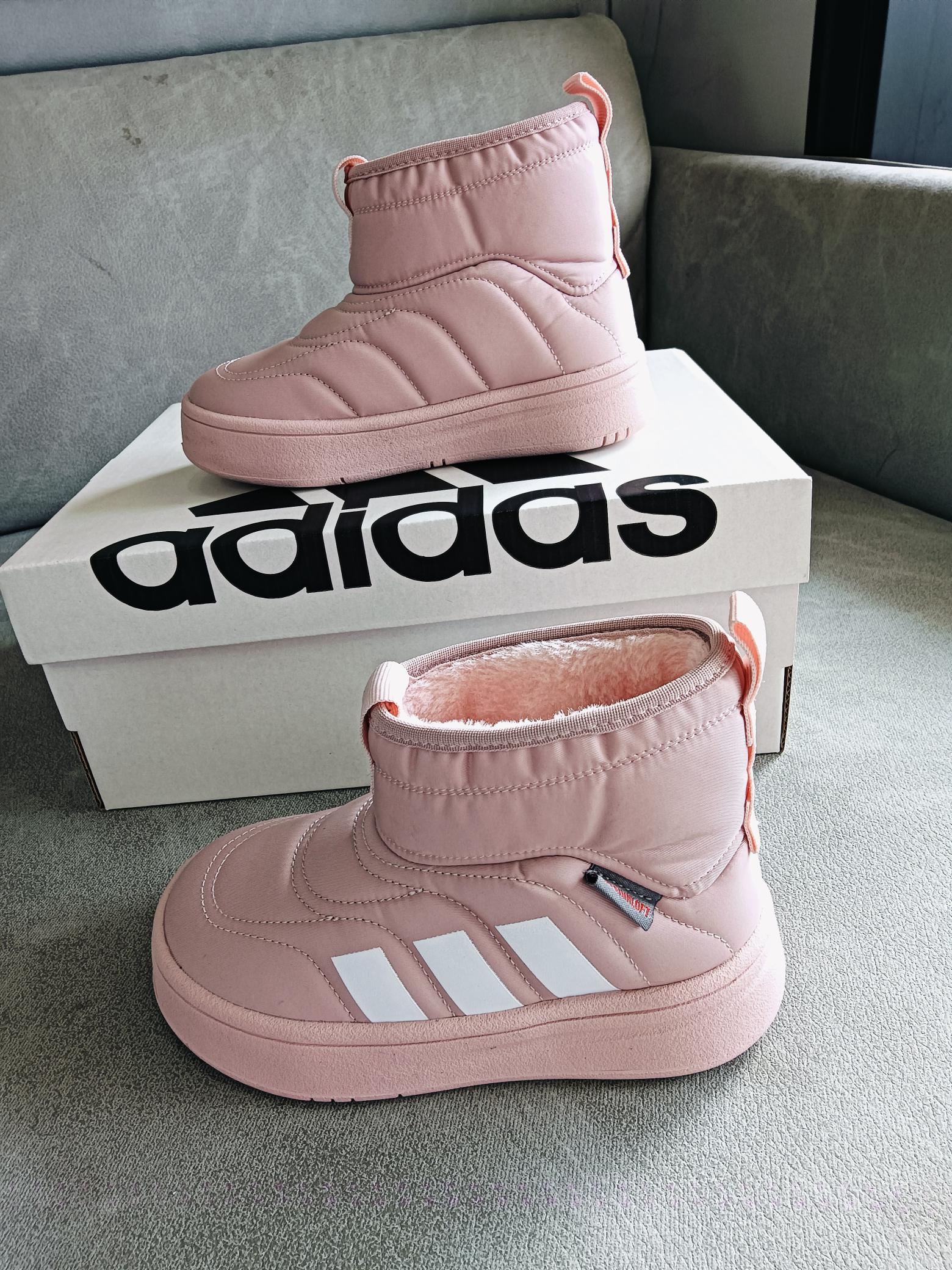 图片[5]-Adidas/阿迪达斯正品ADIPUFF MID男女童同款保暖休闲棉鞋，官方同步包装 ， 材料采用原厂防污防水雨伞布，防滑耐磨橡胶大底 潮流百搭 、舒适短筒靴 秋冬休闲时尚童鞋 保暖性能十足 严寒季节保暖神器。 尺码：28——37-选品中心