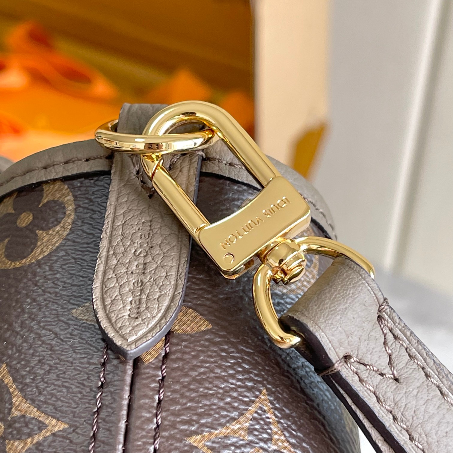 Louis Vuitton Haute Couture Classic Luxury Handbag Shoulder Crossbody 6