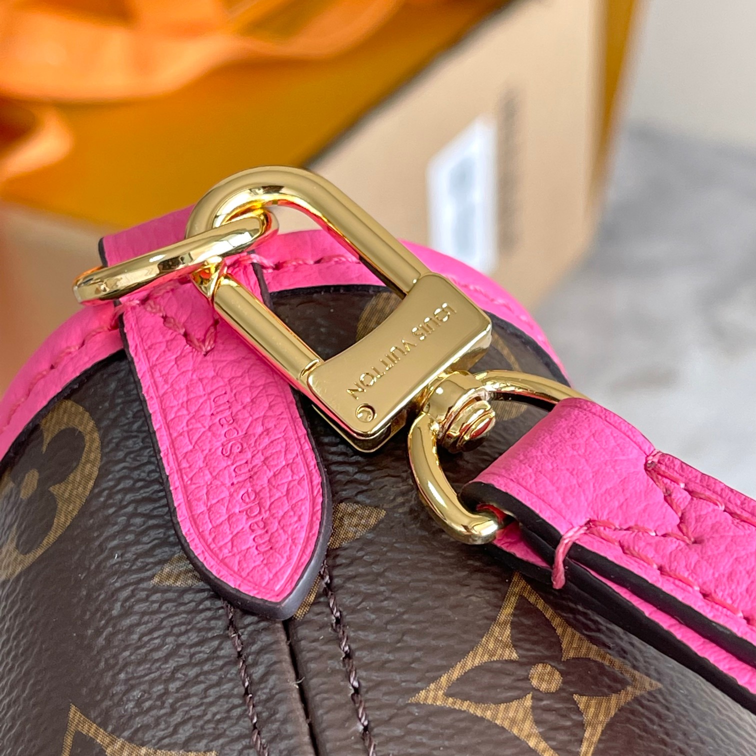 Louis Vuitton Haute Couture Classic Luxury Handbag Shoulder Crossbody 6