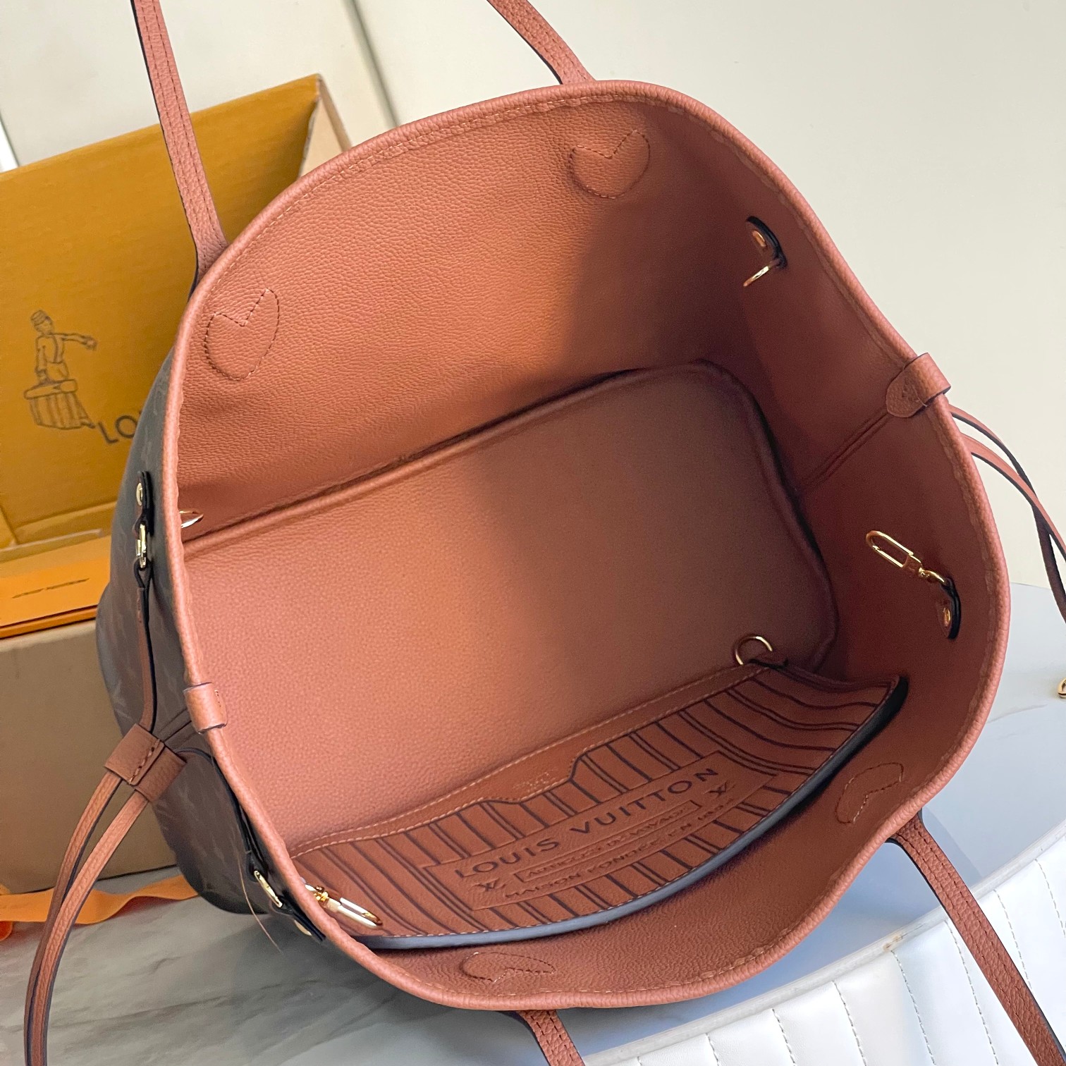 Louis Vuitton Haute Couture Classic Luxury Handbag Shoulder Crossbody 6