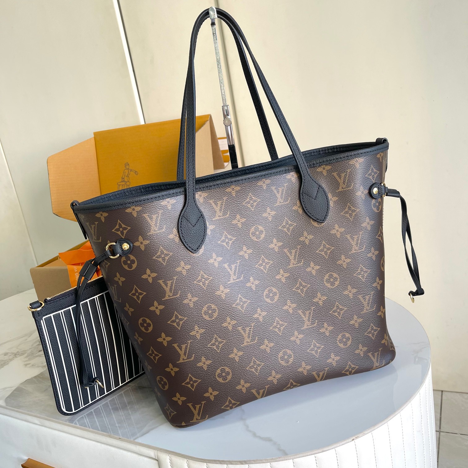 Louis Vuitton Haute Couture Classic Luxury Handbag Shoulder Crossbody 3