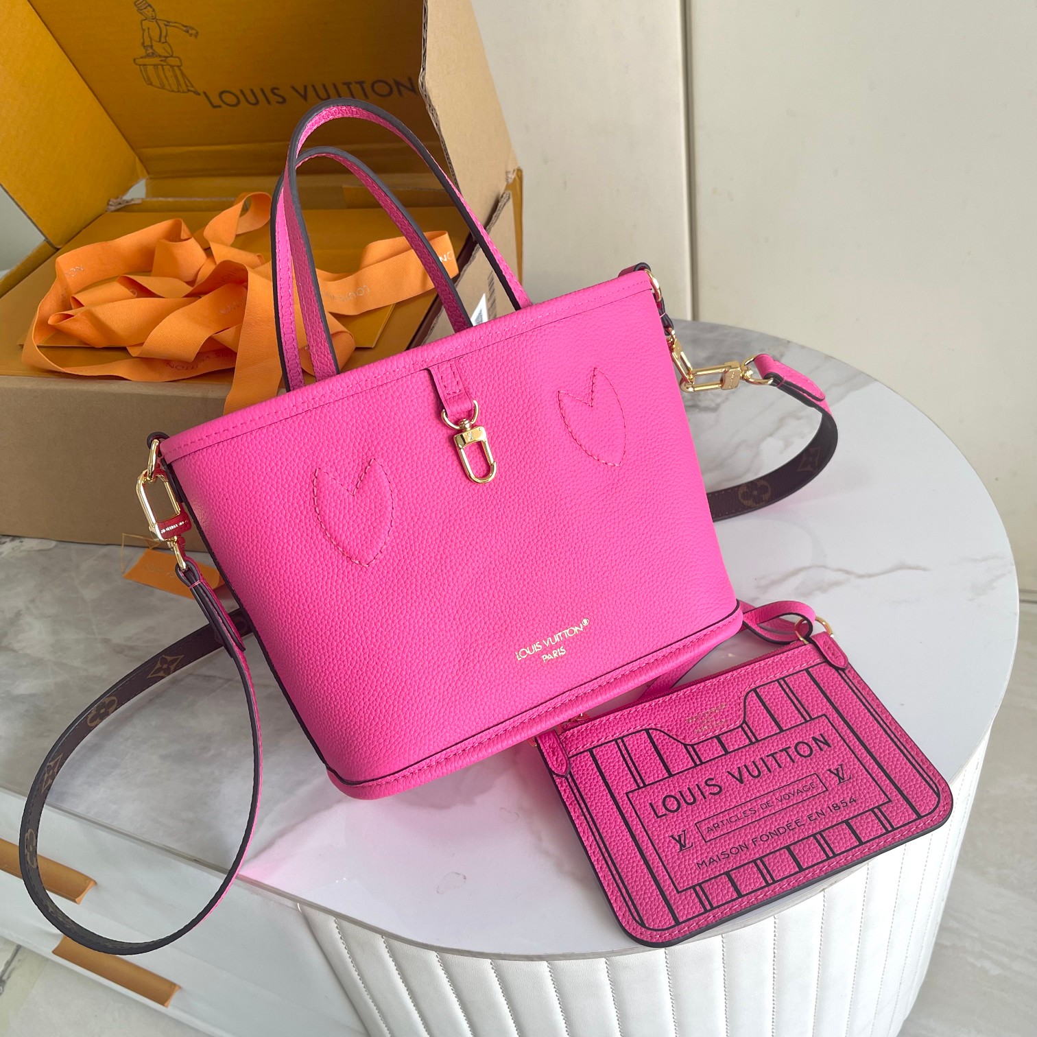Louis Vuitton Haute Couture Classic Luxury Handbag Shoulder Crossbody 2