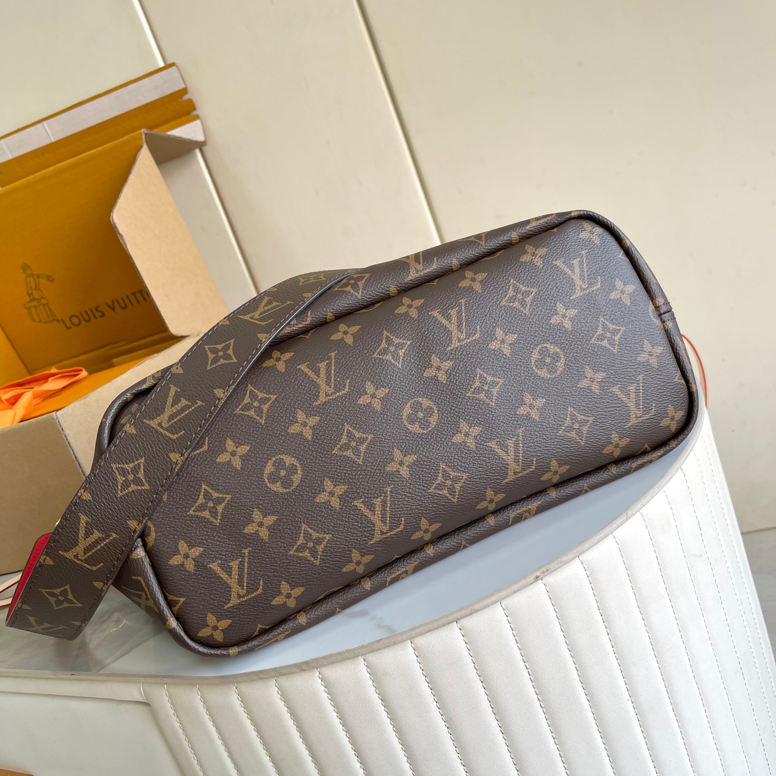 Louis Vuitton Haute Couture Classic Luxury Handbag Shoulder Crossbody 5