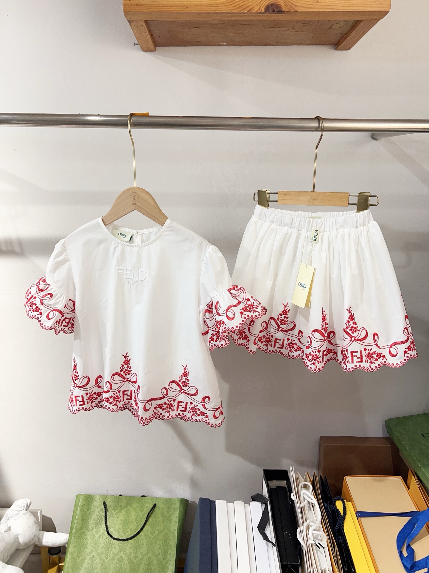 _dn29si9wHFv2_rt52749QE4bEL7PR9UAV8zJBGg