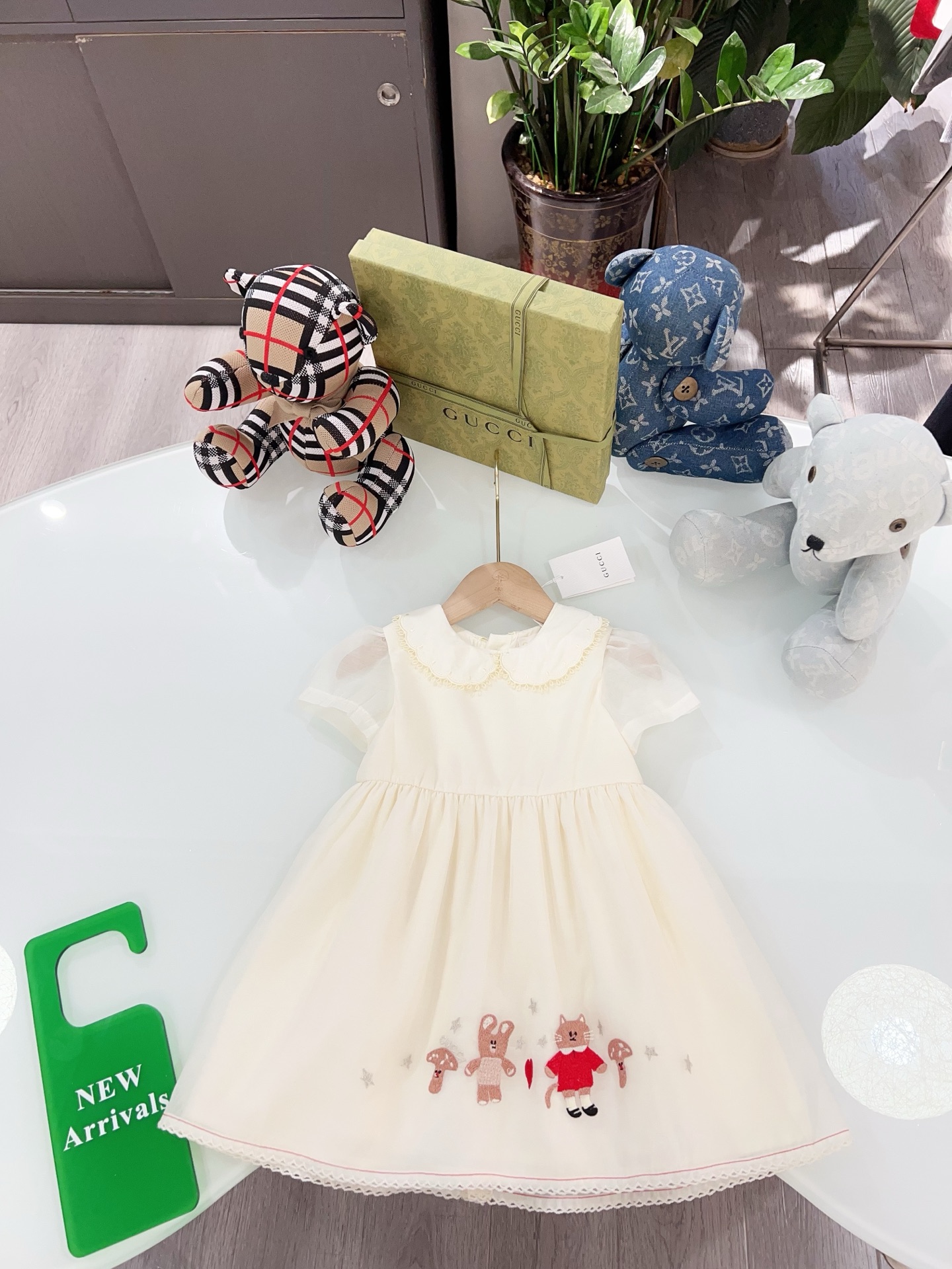 Vestido personalizado original @196, la ilustradora y autora coreana Seungyoun Kim es conocida por sus diseños encantad…