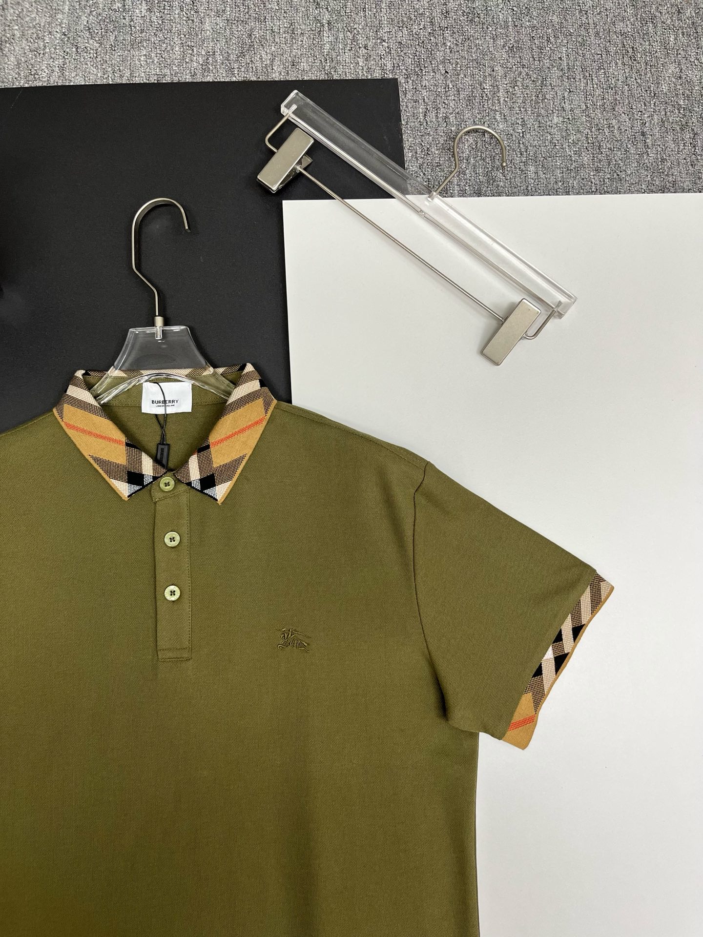 Burberry BURBERRY 巴宝莉领袖格纹战马刺绣新款Polo衫