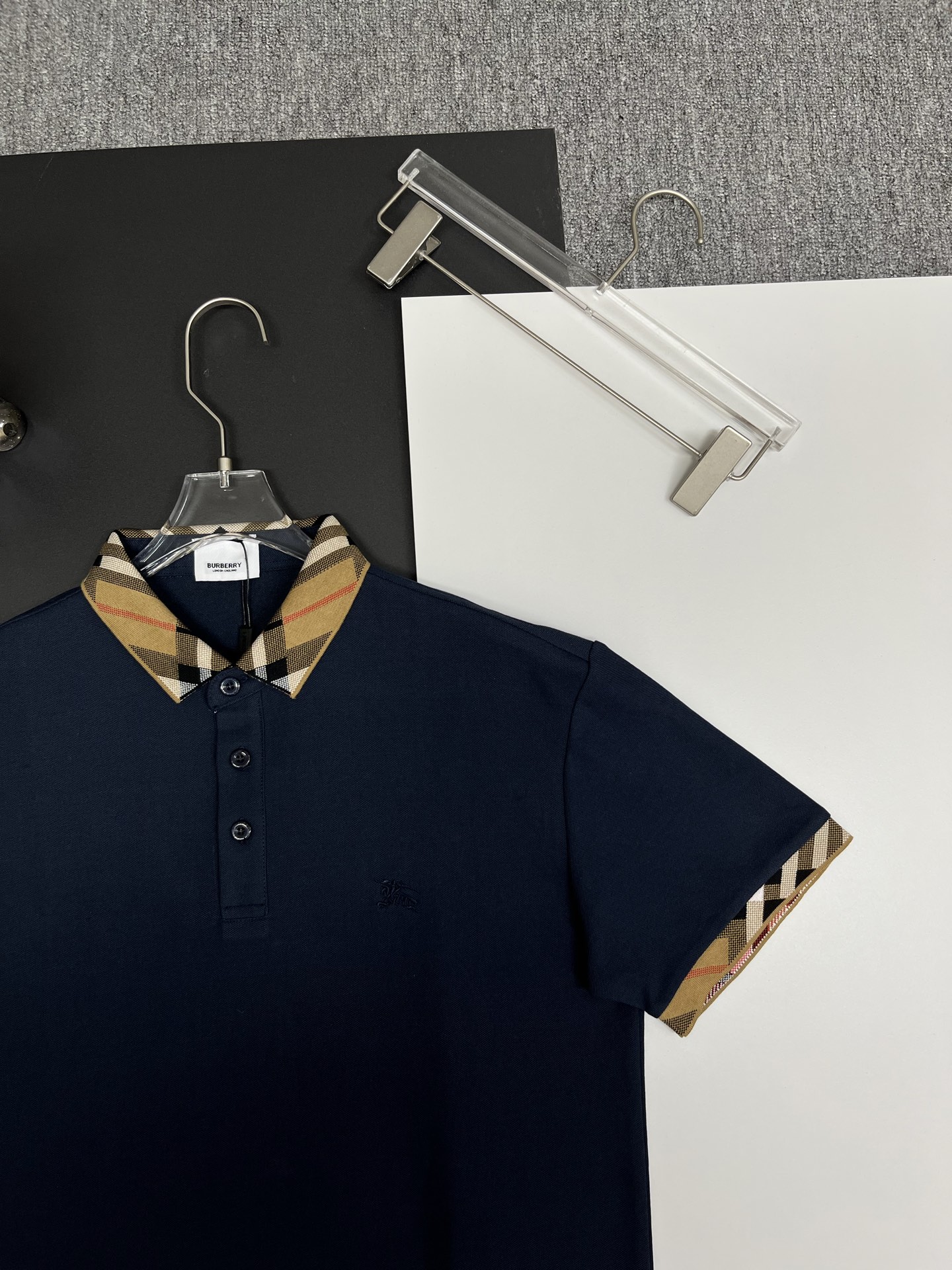 Burberry BURBERRY 巴宝莉领袖格纹战马刺绣新款Polo衫