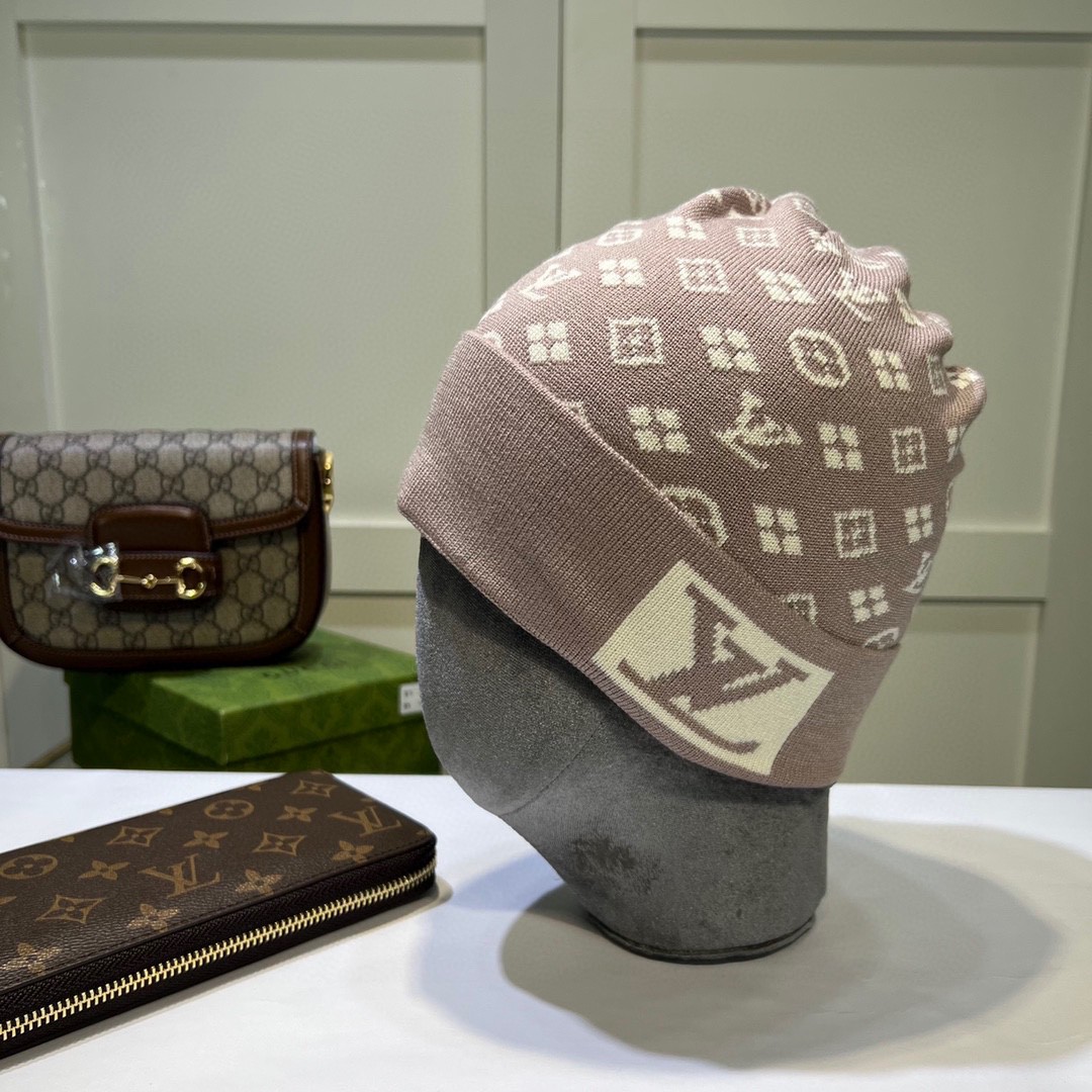 NO:215854,[Louis VUITTON] Knitted hat, cashmere material official website, the new product is simple and atmospheric, the tight knitting method is very thick, soft, comfortable, warm and fashionable, so I can’t let go of it, so hurry up and buy the same hat for men and women, fisherman hat baseball hat knit hat, hat, louis vuitton, louis vuitton, espadrilles, hats19860909［路易威登LOUIS VUITTON］针织帽 羊绒材质官网新品简约大气 紧密的针织法非常厚实 ,柔软舒适保暖又时尚爱不释手亲,赶紧入手吧男女同款帽子渔夫帽棒球帽针织帽,帽子,louis vuitton,louis vuitton,espadrilles,hats,hat