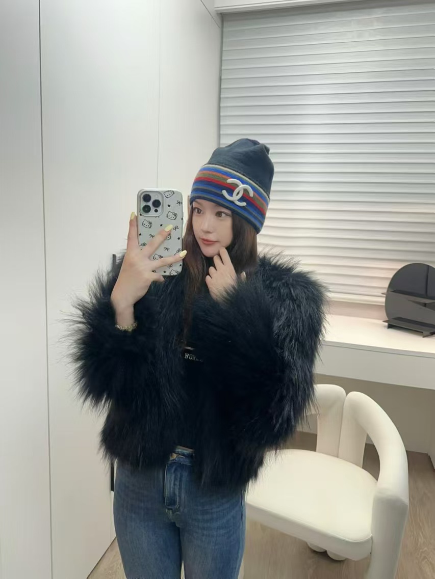 NO:359703,Chanel's official website released, CHANEL Xiaoxiang's popular knitted hat!  Xiaohongshu's new product is released, too, high elastic fabric, classic color, same style for men and women, hat, straw hat, fisherman hat, baseball hat, hat, chanel, chanel, espadrilles, hats香奈儿官网发布,CHANEL 小香爆款针织帽！小红书新品发布,太了,高弹面料 经典色系,男女同款哦帽子草帽渔夫帽棒球帽,帽子,chanel,chanel,espadrilles,hats,hat