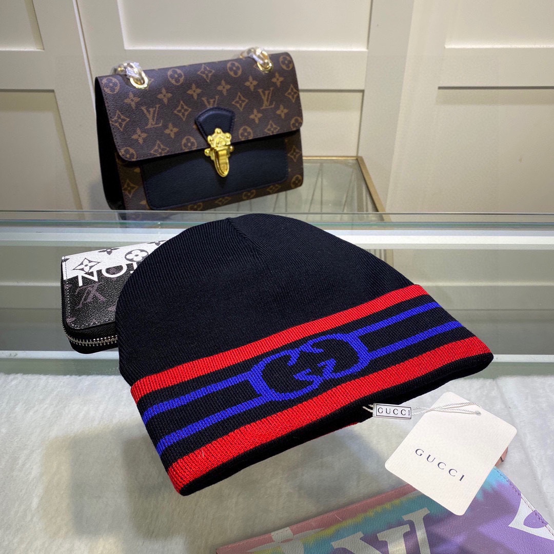 NO:670654,Comes with dust bag GUCCI original single hat official website new hairband decorative knitted hat, love] [love] wool cashmere double-layer hat is warm and fashionable, simple and elegant, more fashionable and high-end!  Hats bucket hat, baseball cap, knitted hat, hat, gucci, espadrilles, hats19860909配防尘袋 GUCCI 古奇原单帽子官网新品发带装饰针织帽,爱心][爱心]羊毛羊绒双层帽子保暖又时尚,简单大方,更显时尚高端大气！帽子渔夫帽棒球帽针织帽,帽子,gucci,espadrilles,hats,hat