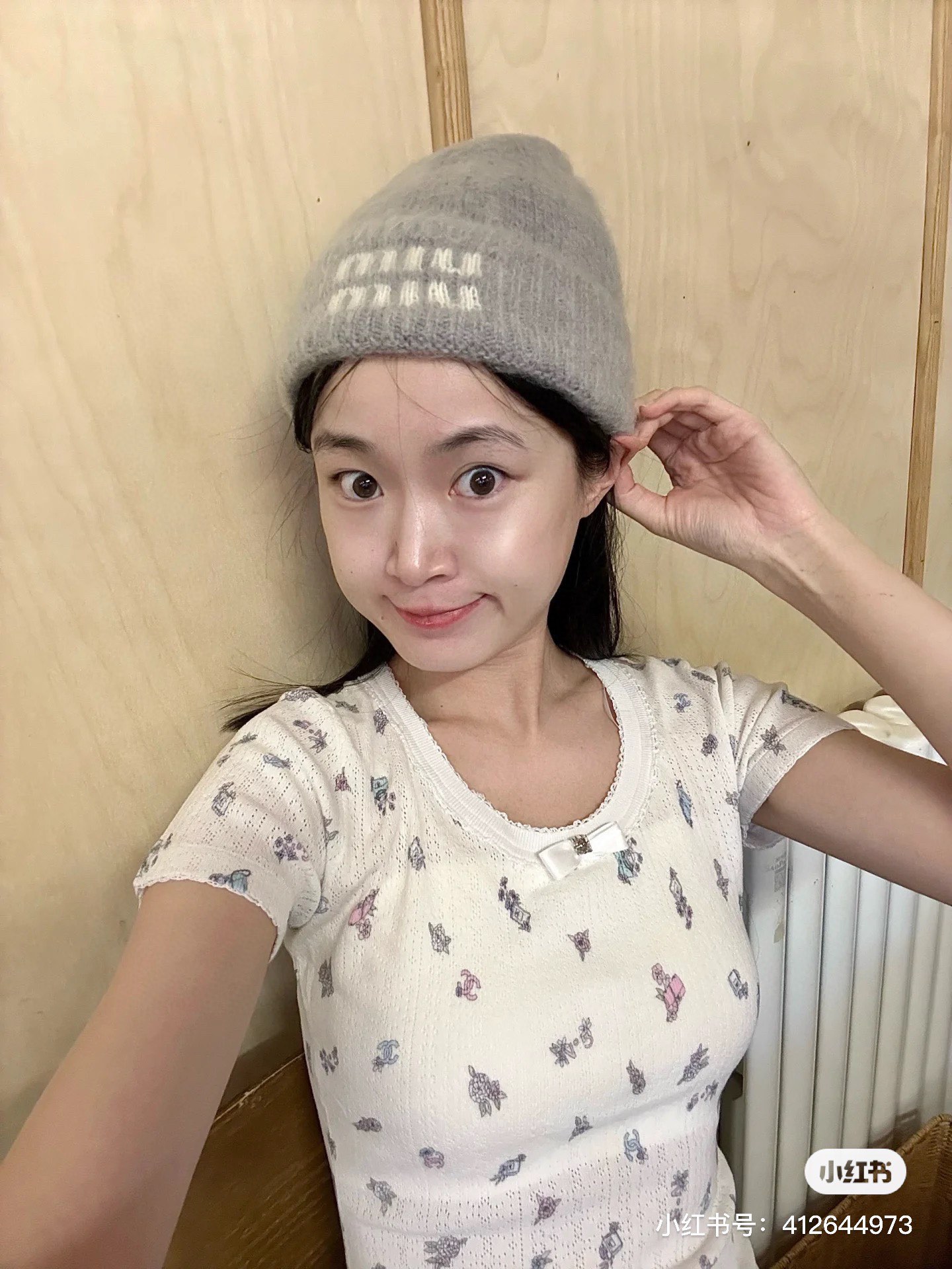 NO:670501,【Miumiu】Big brand models are very easy to match, so hurry up and get them!  Classic models from the official website, Xiaohongshu, and models recommended by major Internet celebrities!  Thicker and warmer, fashionable and popular, the best famous brand for keeping warm in autumn and winter, order now, popular style hats, fisherman hats, baseball caps, knitted hats, hats, miumiu, espadrilles, hats19860909【Miumiu缪缪】大牌款超好搭配,赶紧入手！官网经典款,小红书,各大网红主推款！加厚更保暖,时尚流行质感一流,秋冬保暖最佳名品,赶紧订购哦,跑量款帽子渔夫帽棒球帽针织帽,帽子,miumiu,espadrilles,hats,hat