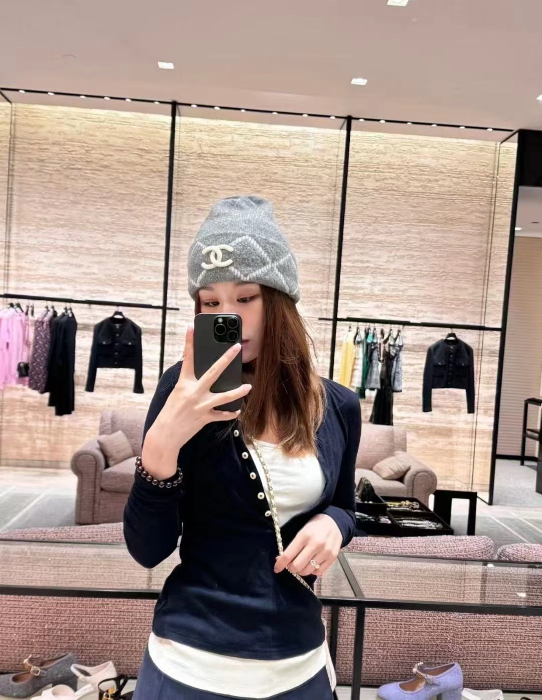 NO:689757,Chanel official website quality Chanel autumn and winter wool hat recommended by Internet celebrity fashion bloggers, Xiaohongshu hot style, super soft and comfortable knitted hat with excellent elasticity!  Hats, bucket hats, baseball caps, knitted hats, hats, chanel, chanel, espadrilles, hats19860909Chanel官网品质香奈儿秋冬网红时尚博主推荐款毛线帽,小红书爆款,手感超柔软舒适的针织线帽,弹性极佳！帽子渔夫帽棒球帽针织帽,帽子,chanel,chanel,espadrilles,hats,hat