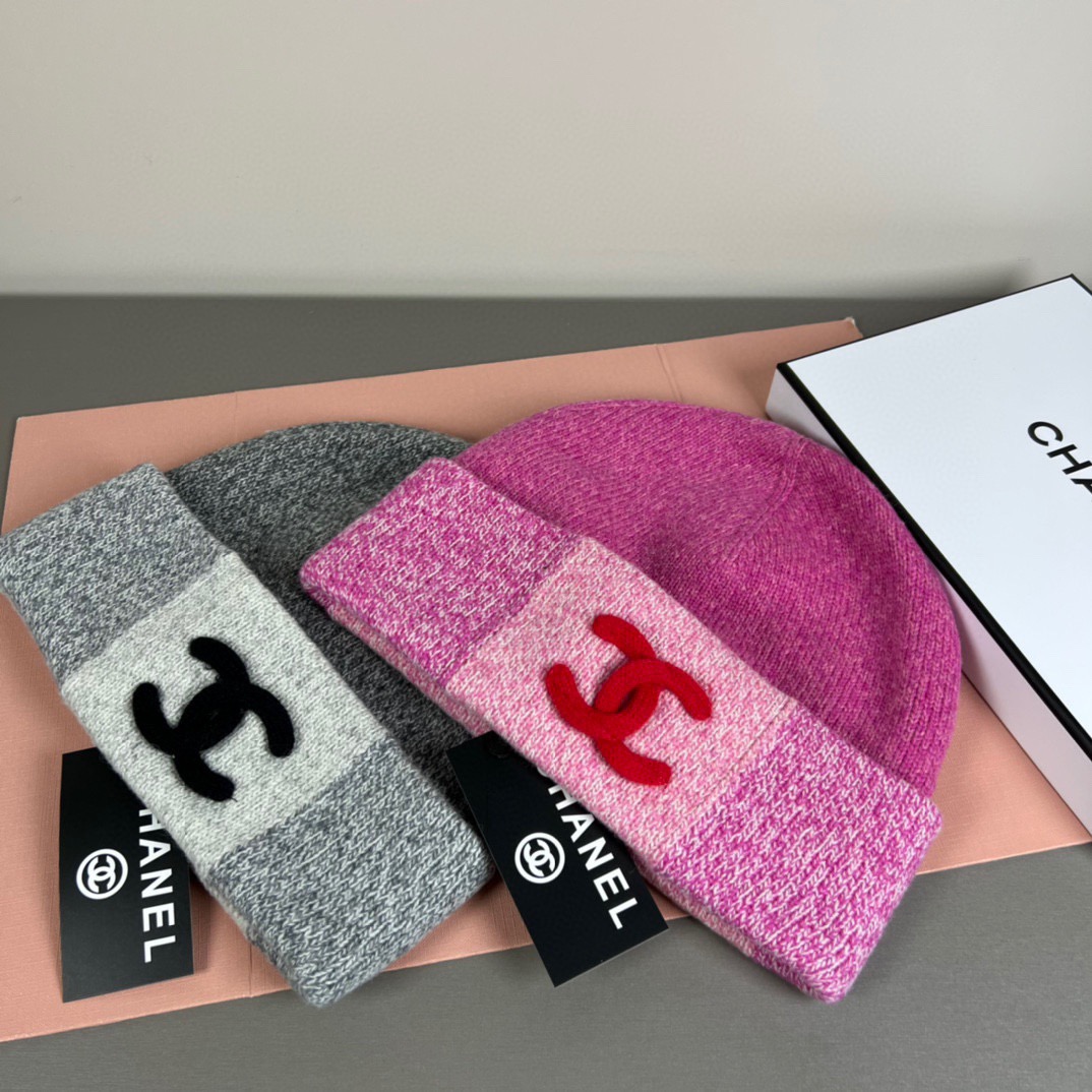 P香奈儿CHANEL，官网小香爆款针织帽！小红书新品发布，太🉑️了，高弹面料 经典色系，男女同款哦