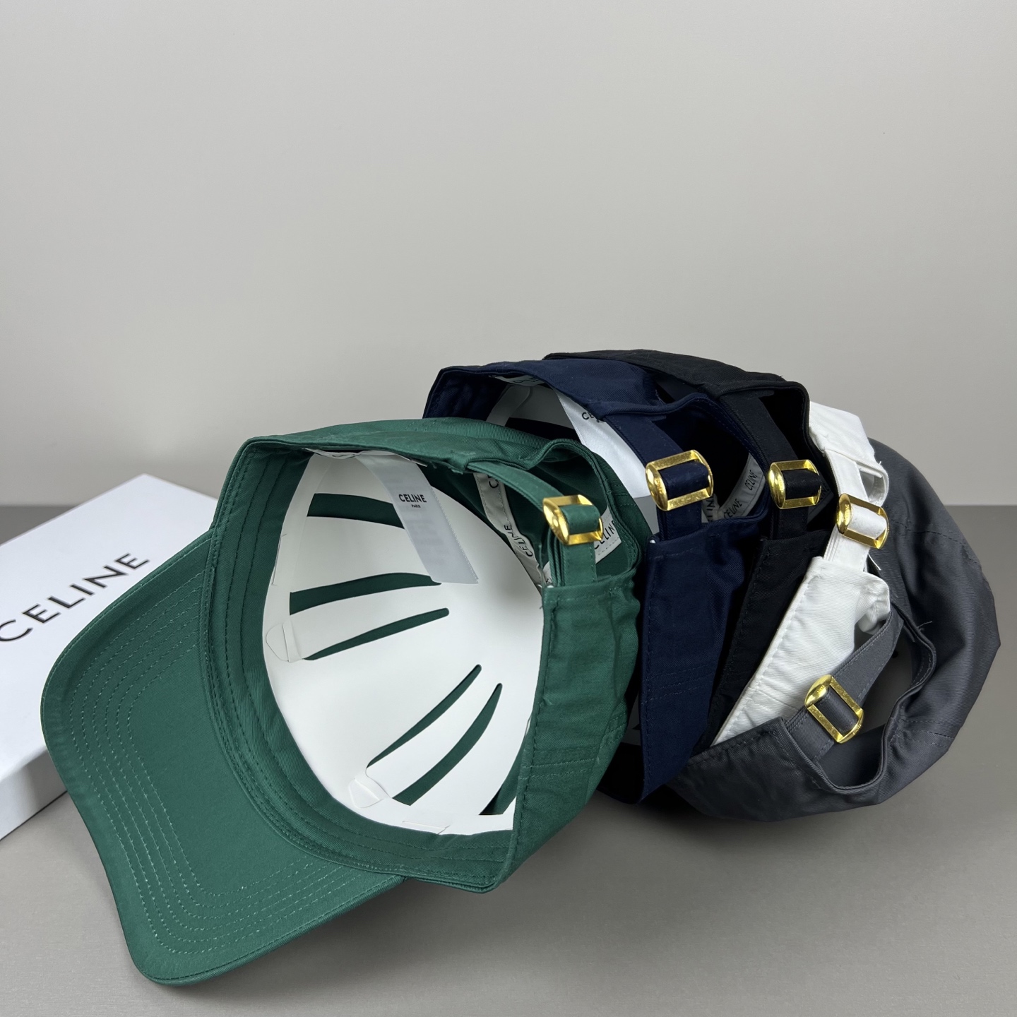 P 【CELINE 思琳】新款简约风，秋冬新品系列棒球大牌同步，超好搭配，出货！