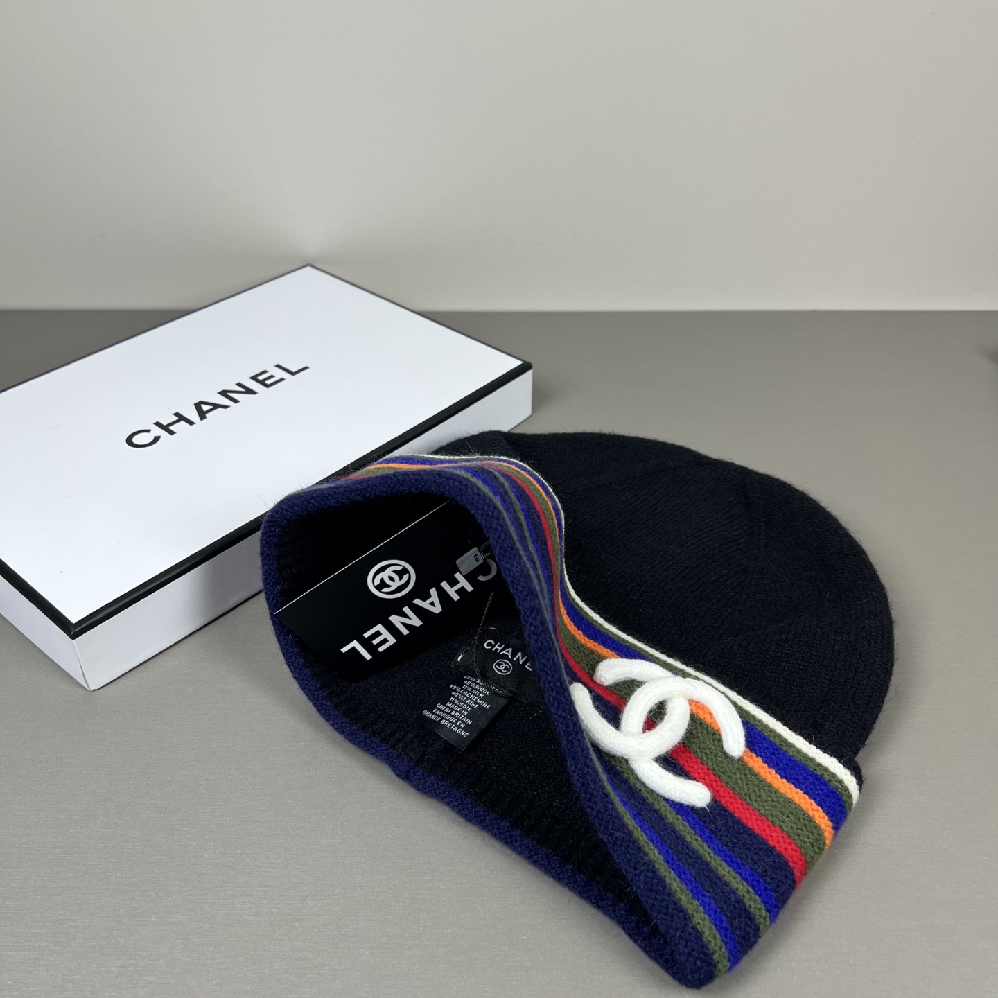 Chanel 75，王一博同敖。 博主推荐款毛线帽，小红书 ，手感超柔软舒适的针织线帽，弹性极佳