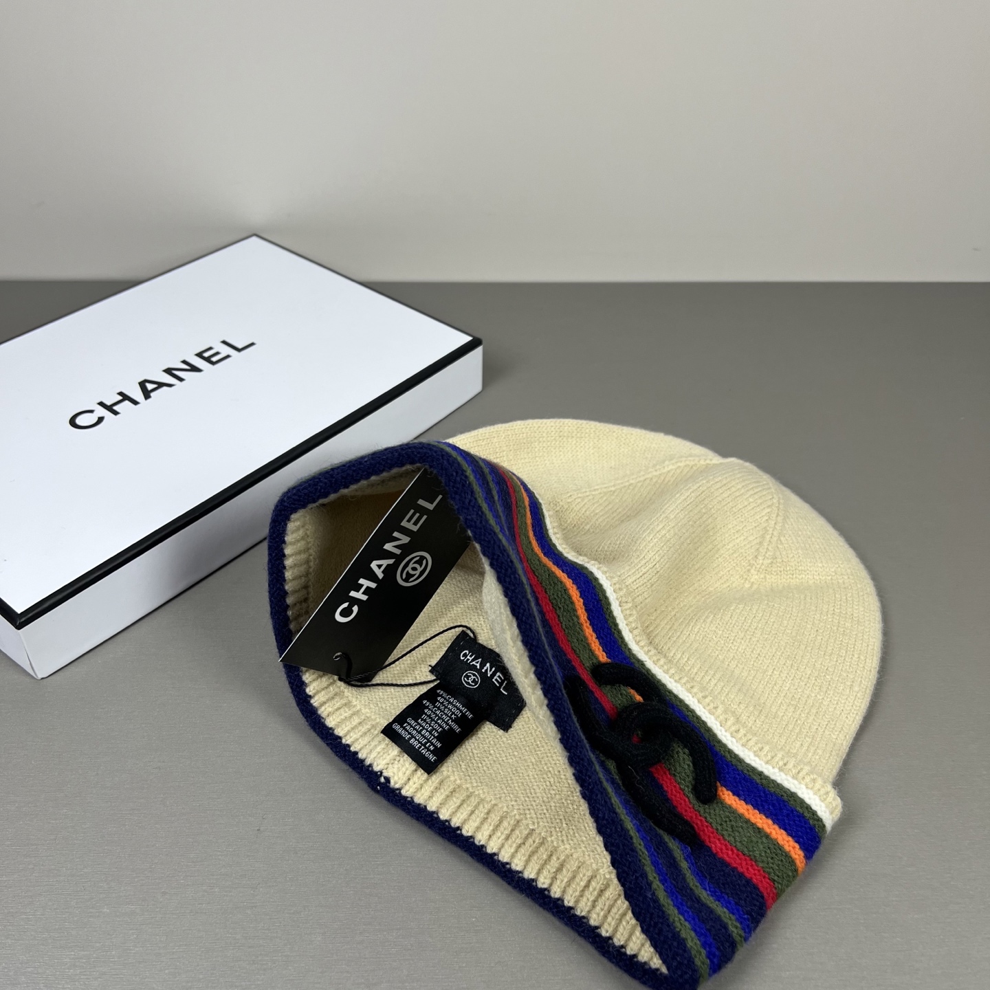 Chanel 75，王一博同敖。 博主推荐款毛线帽，小红书 ，手感超柔软舒适的针织线帽，弹性极佳