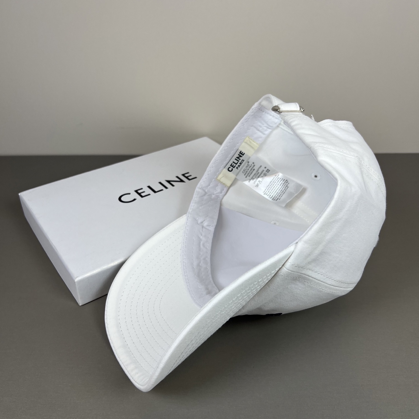 Celine CELINE 思琳新款简约风，秋冬新品系列棒球 同步，超好搭配