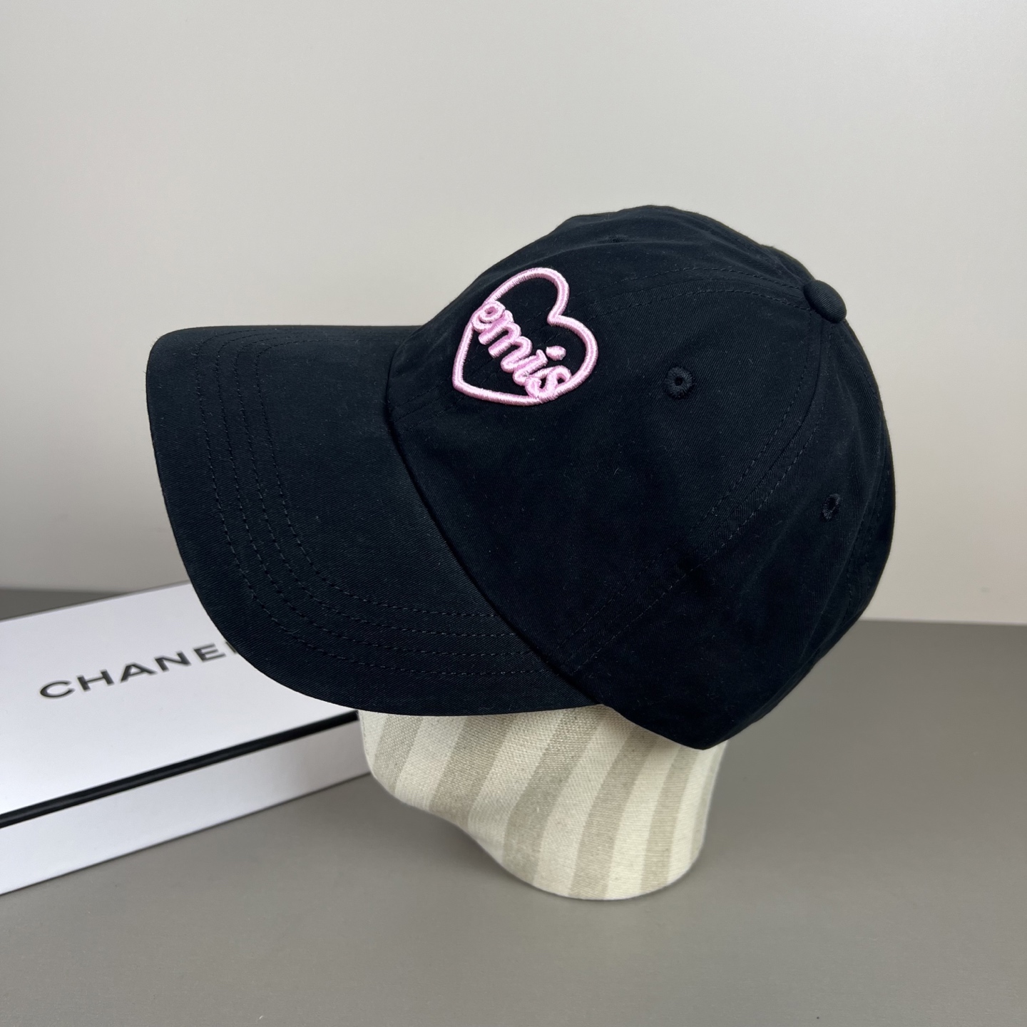 配防尘袋新品ꫛꫀꪝ ❥——❤专柜品质，韩国 Emis细节就是完美 官网步上新🧢，代购版本 质量看细节好！