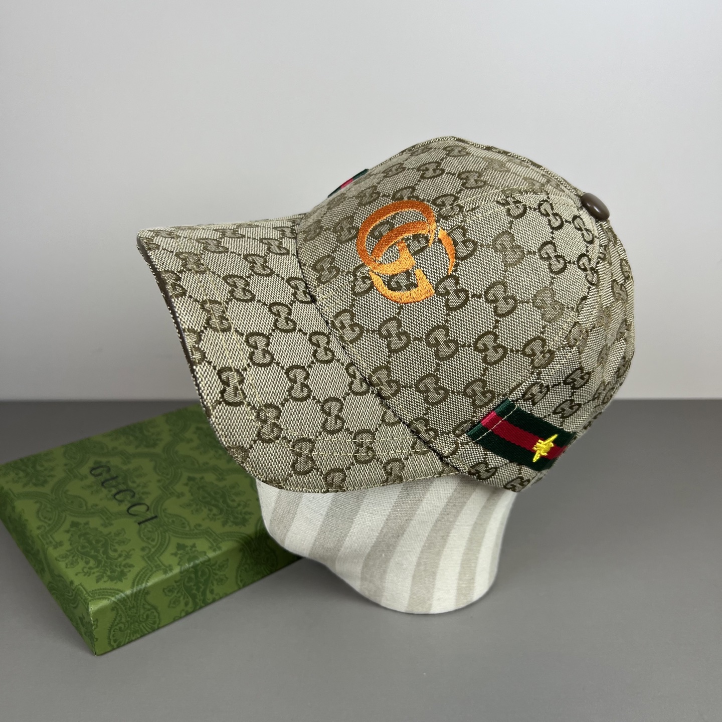 🌾古奇棒球帽♥️GUCCI🧢官网新品，棒球帽，原单品质火爆来袭 。🎩 工艺非常精美 高档大气上档次！低调