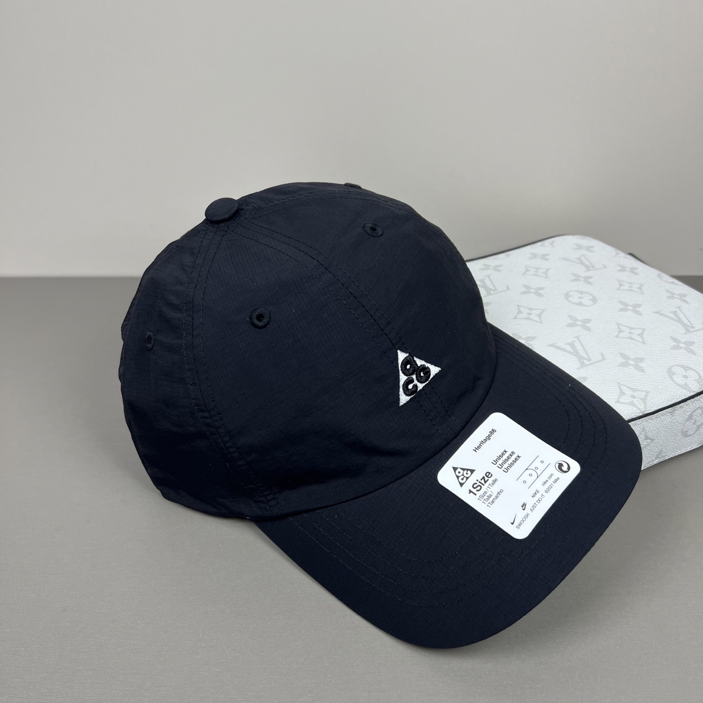 配防尘袋新品ꫛꫀꪝ ❥——❤专柜品质，NIKE细节就是完美耐克拼接新款 官网步上新🧢，代购版本 质量看细