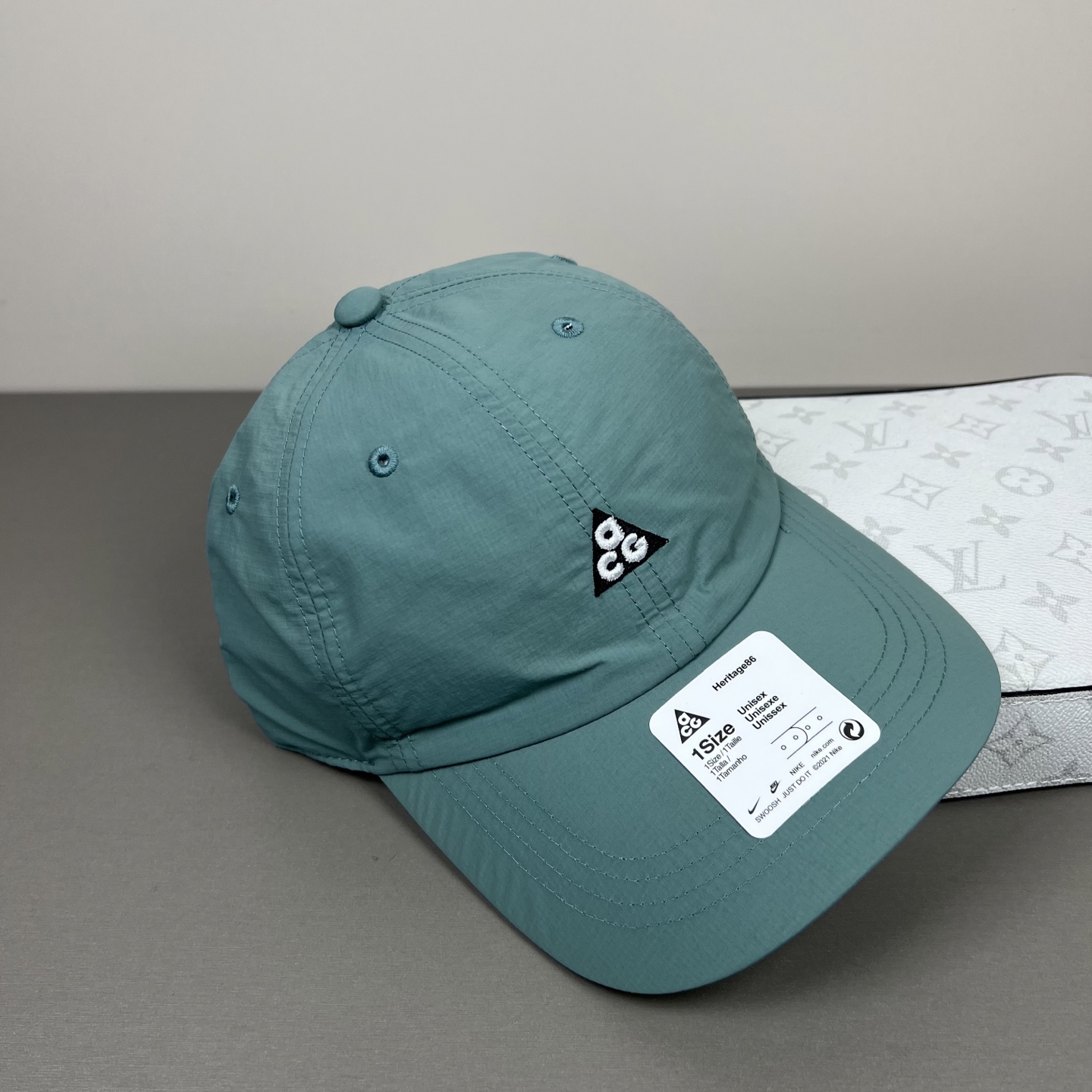 配防尘袋新品ꫛꫀꪝ ❥——❤专柜品质，NIKE细节就是完美耐克拼接新款 官网步上新🧢，代购版本 质量看细