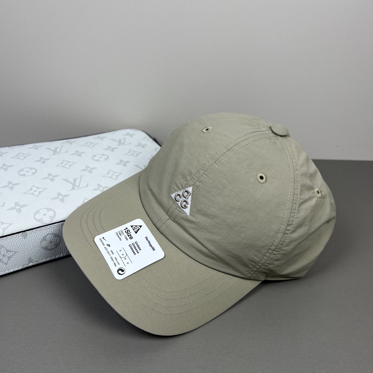 配防尘袋新品ꫛꫀꪝ ❥——❤专柜品质，NIKE细节就是完美耐克拼接新款 官网步上新🧢，代购版本 质量看细