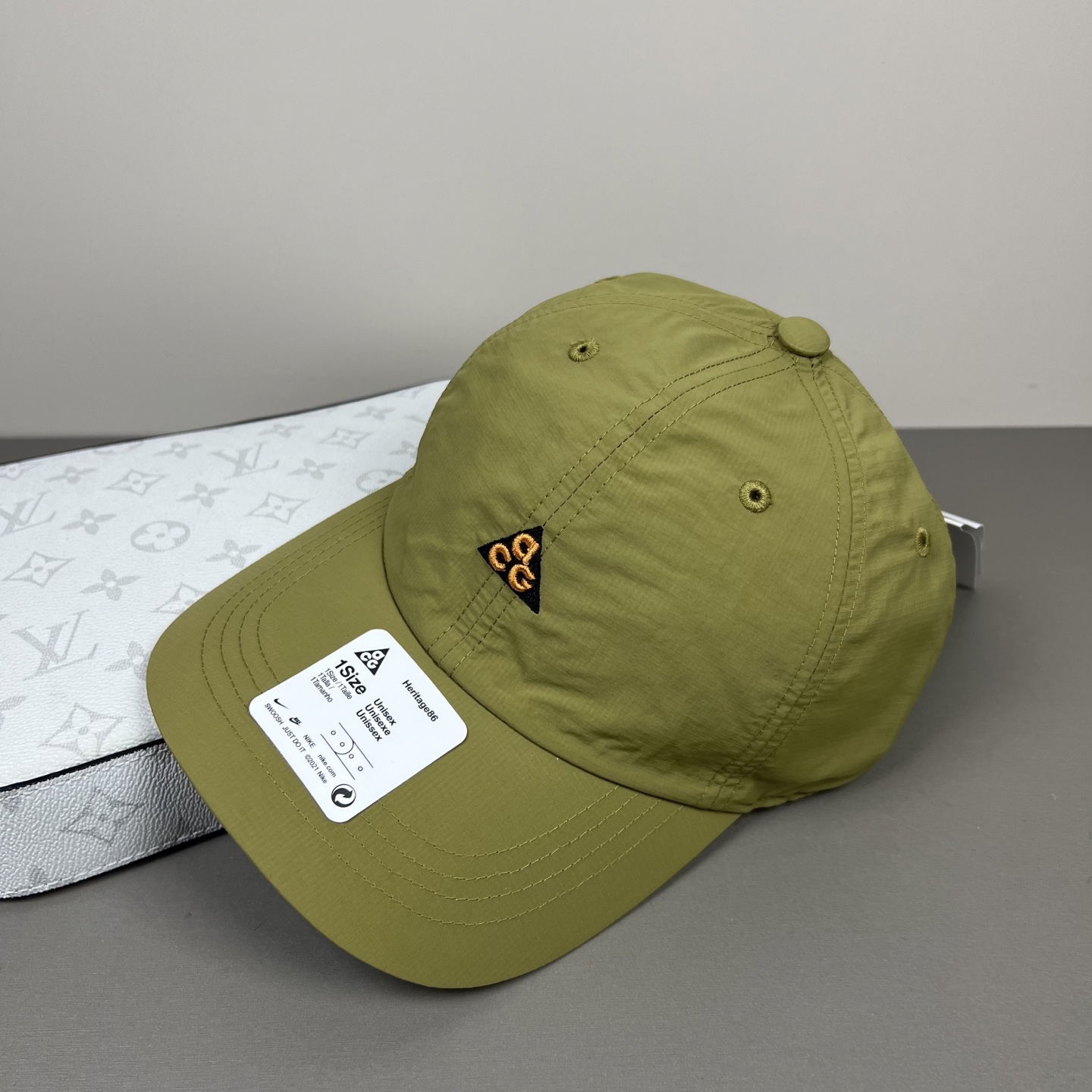 配防尘袋新品ꫛꫀꪝ ❥——❤专柜品质，NIKE细节就是完美耐克拼接新款 官网步上新🧢，代购版本 质量看细