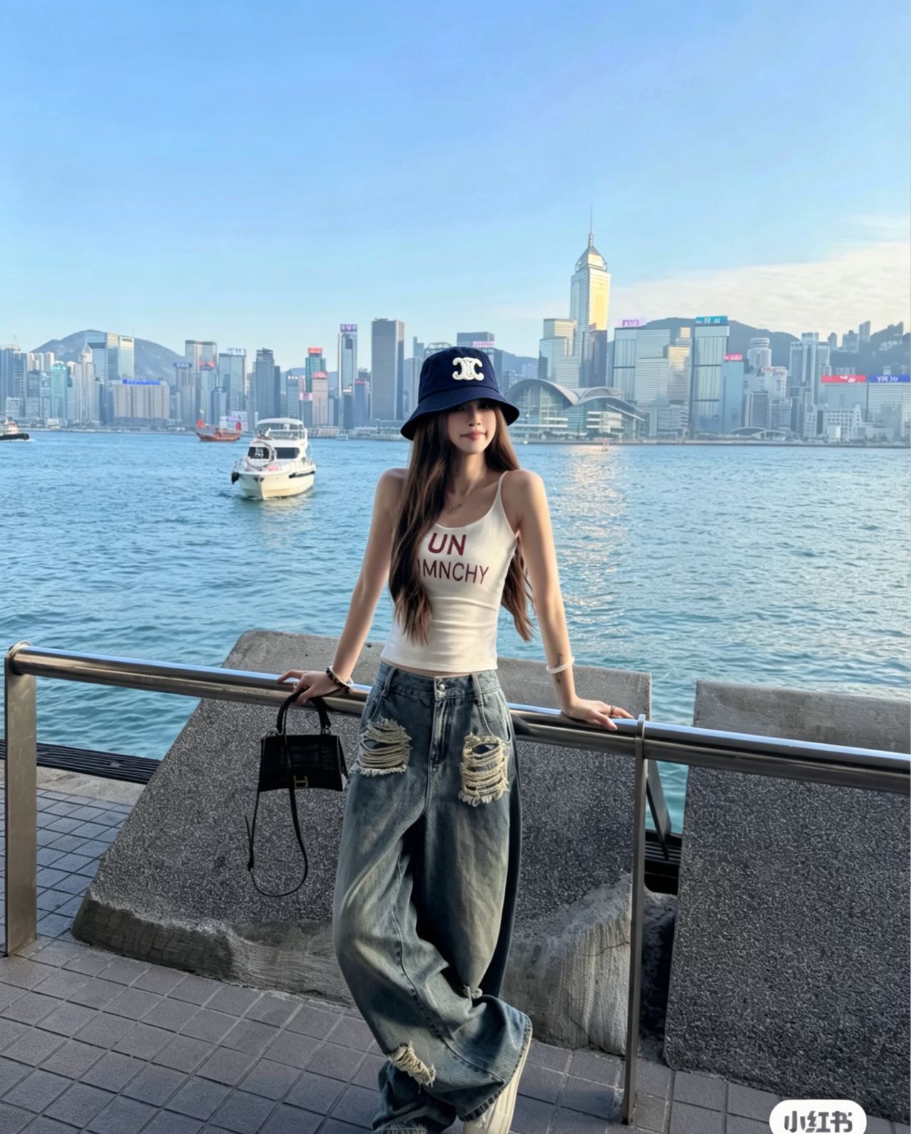Celine 新款渔夫帽小清新，出门 ，纯手工花式编织，柔韧性更强 不易拉断 颜色是比较自然的草本色