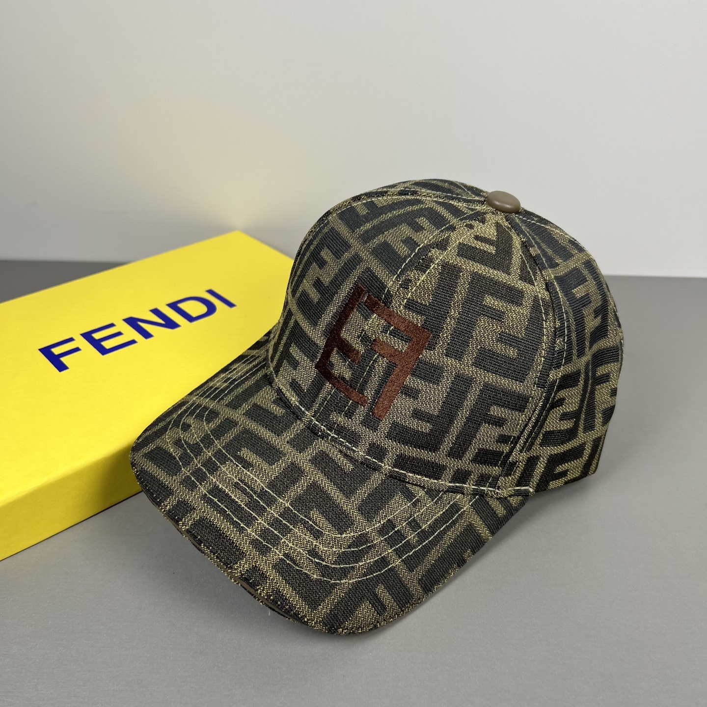 China Replica Fendi Hats FDCP0405-2033