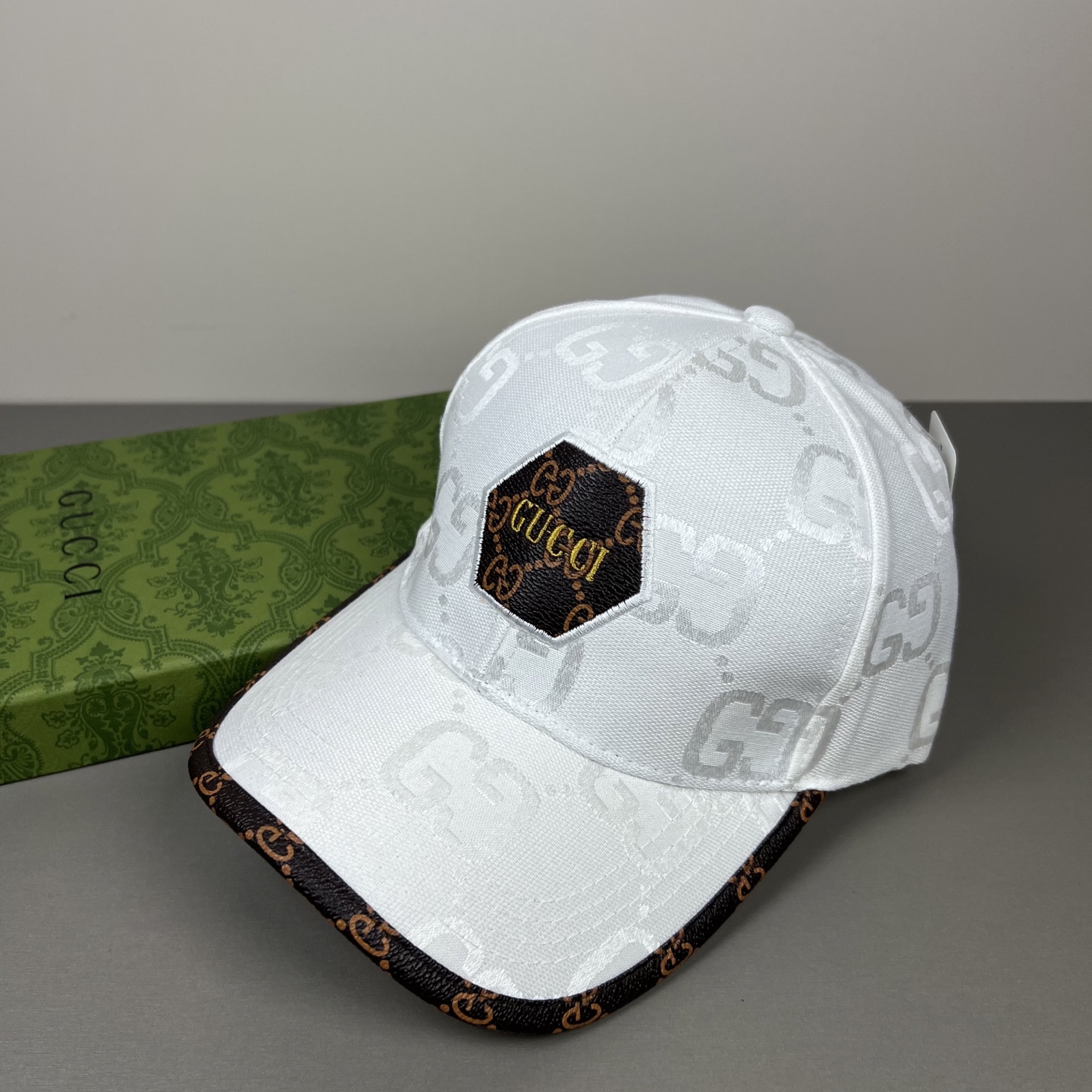 Gucci GUCCI，棒球帽，火爆来袭 工艺非常精美 高档 上档次 低调奢华，方便携带 跑量