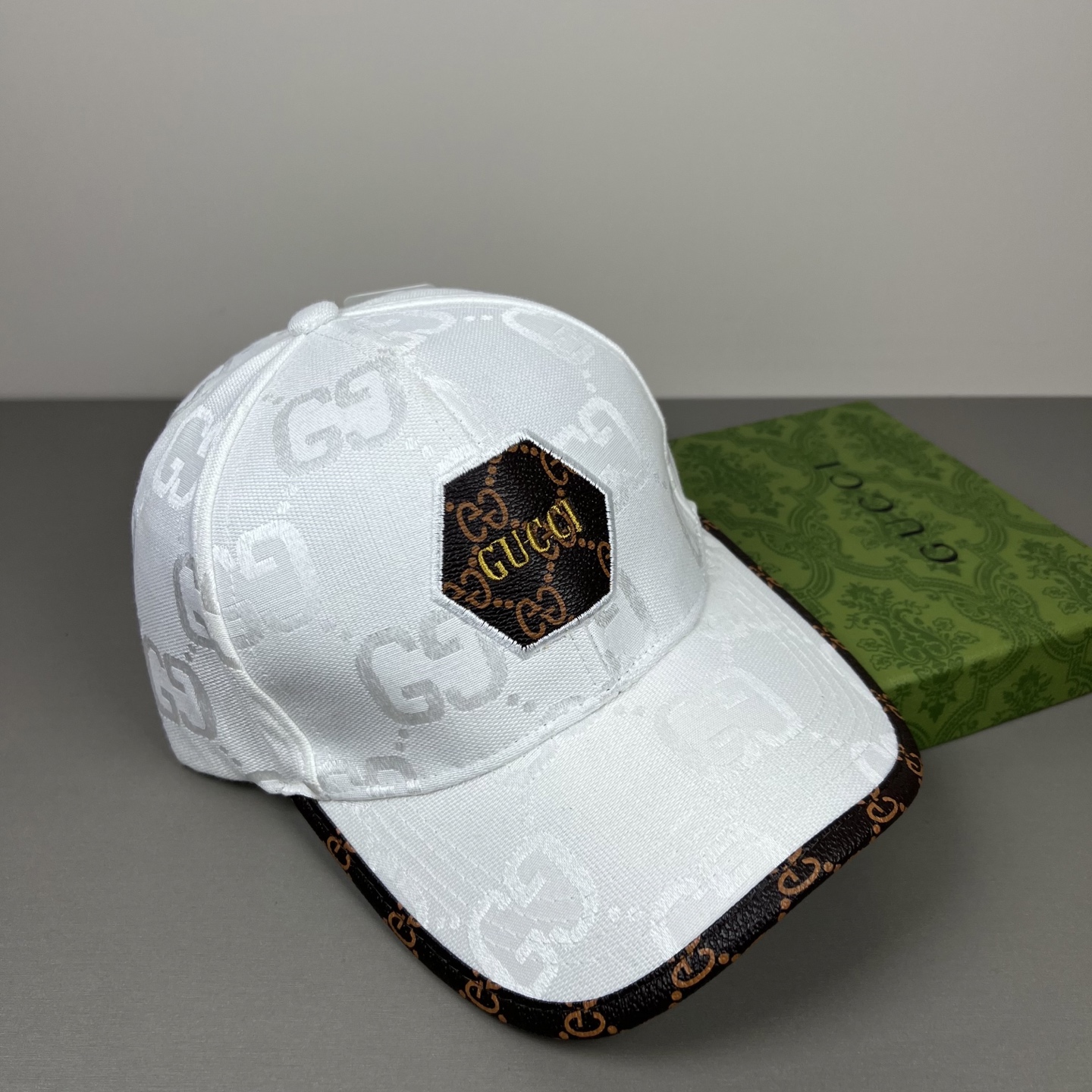 Gucci GUCCI，棒球帽，火爆来袭 工艺非常精美 高档 上档次 低调奢华，方便携带 跑量