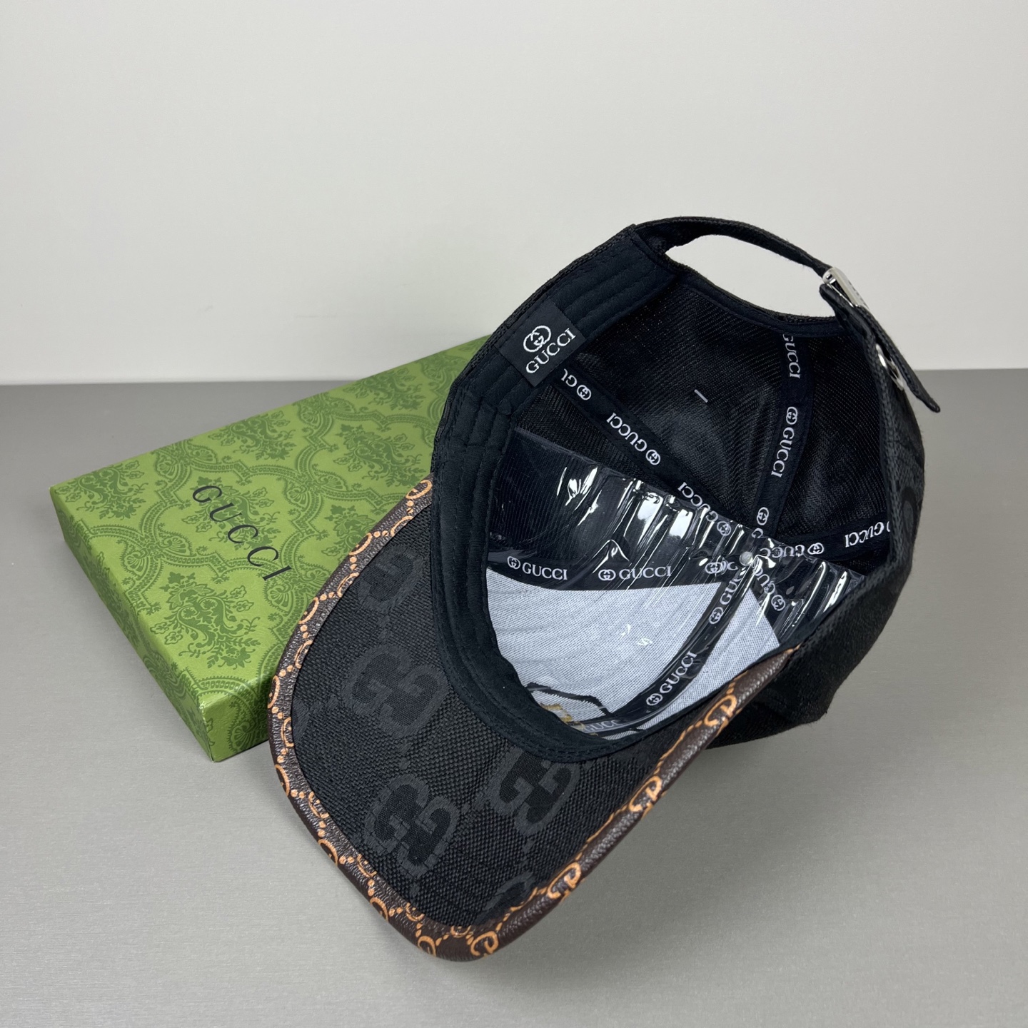 Gucci GUCCI，棒球帽，火爆来袭 工艺非常精美 高档 上档次 低调奢华，方便携带 跑量