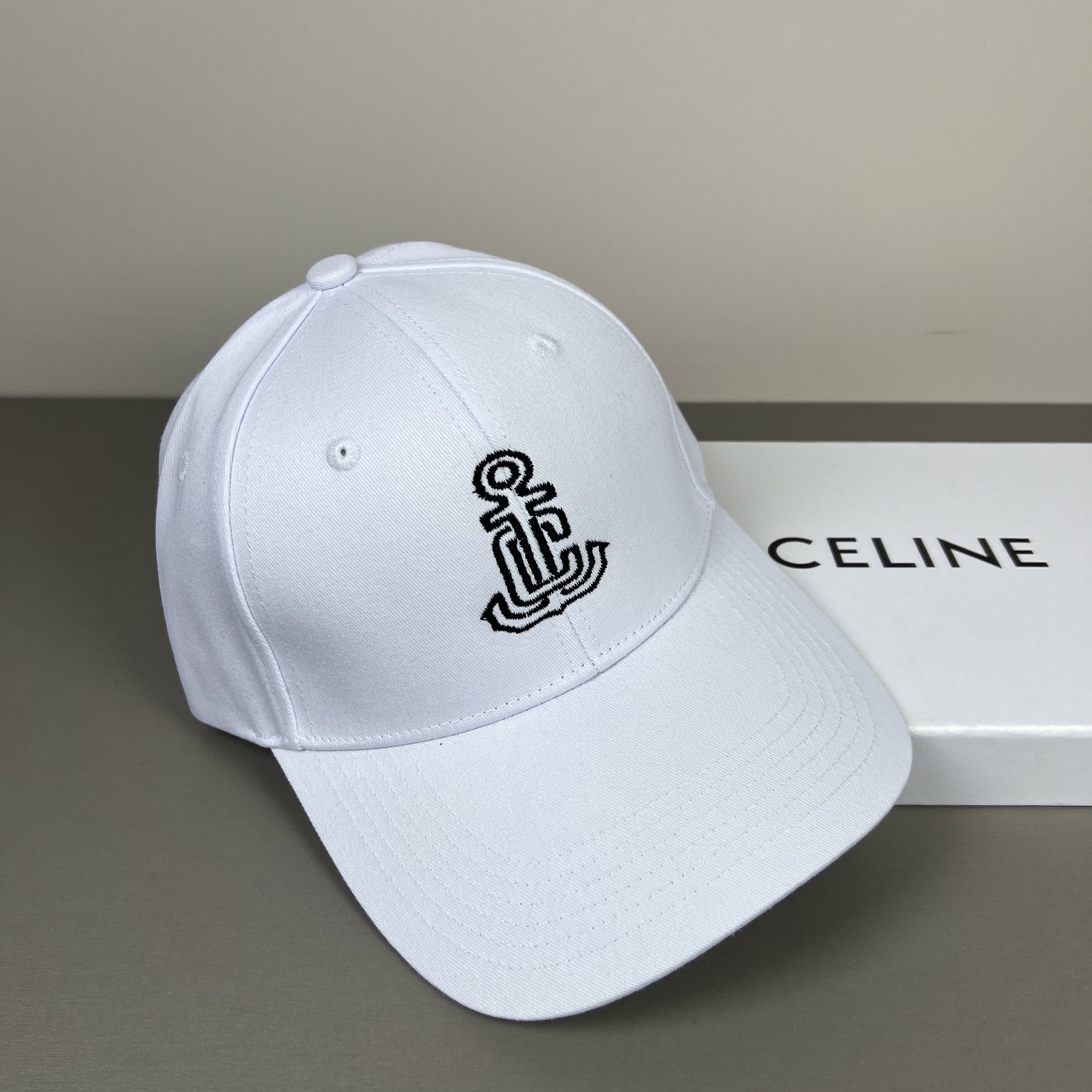 Celine CELINE 赛琳新款简约风，秋冬新品系列棒球 同步，超好搭配