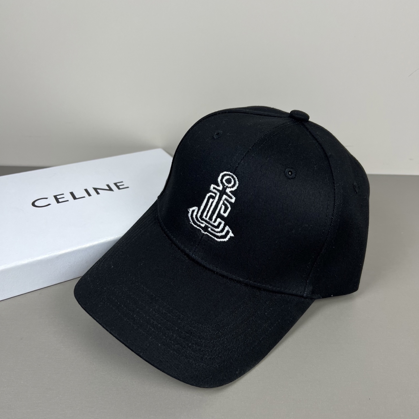 Celine CELINE 赛琳新款简约风，秋冬新品系列棒球 同步，超好搭配