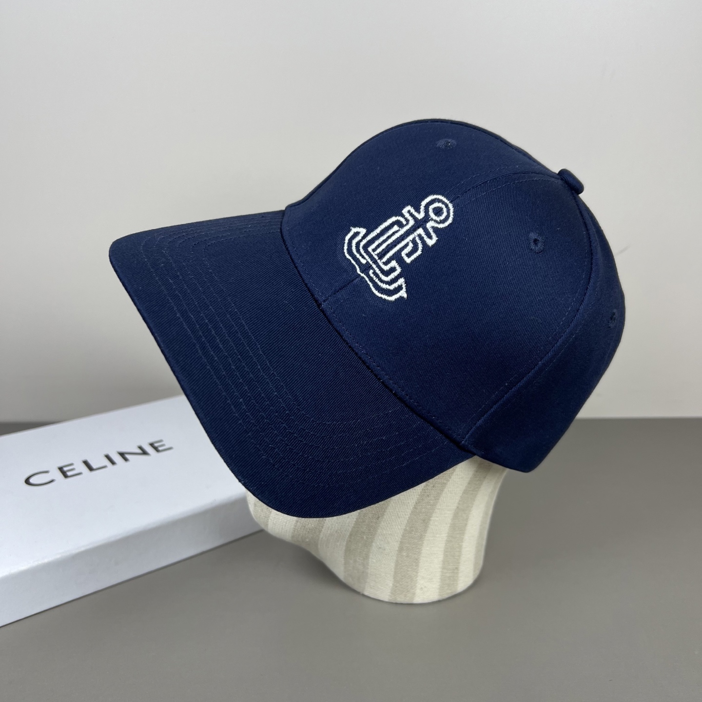 Celine CELINE 赛琳新款简约风，秋冬新品系列棒球 同步，超好搭配