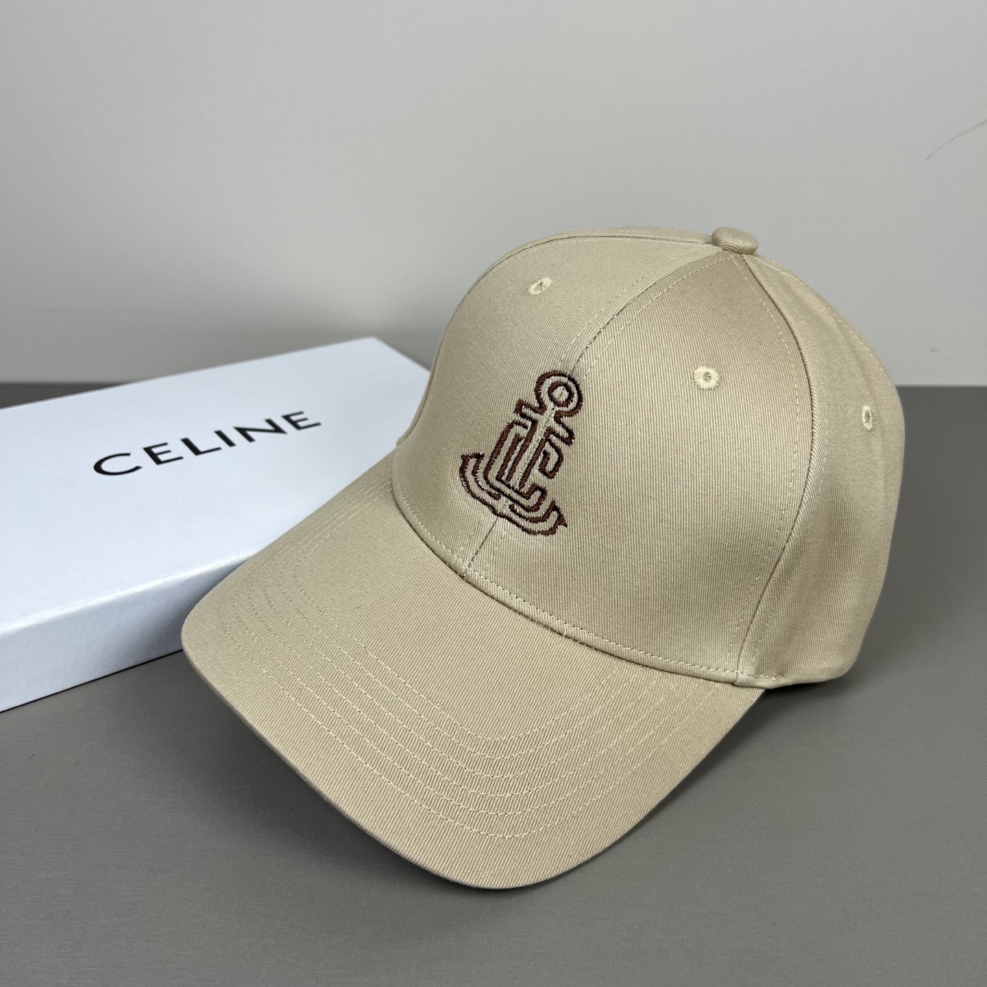 Celine CELINE 赛琳新款简约风，秋冬新品系列棒球 同步，超好搭配
