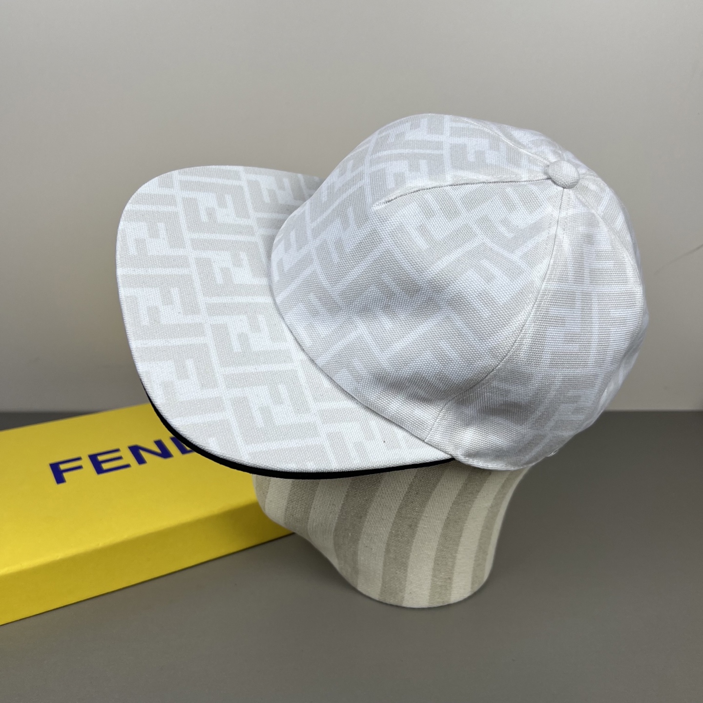 Fendi 100 代购品质1:1开模订制 正版开模五金 帆布料+头层牛皮 品质 质量超赞