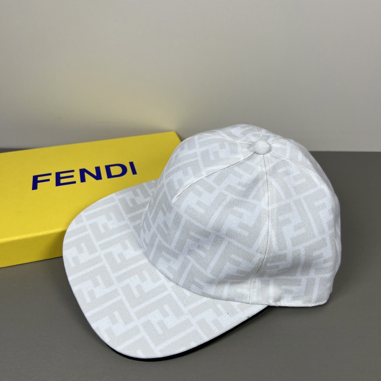 Fendi 100 代购品质1:1开模订制 正版开模五金 帆布料+头层牛皮 品质 质量超赞