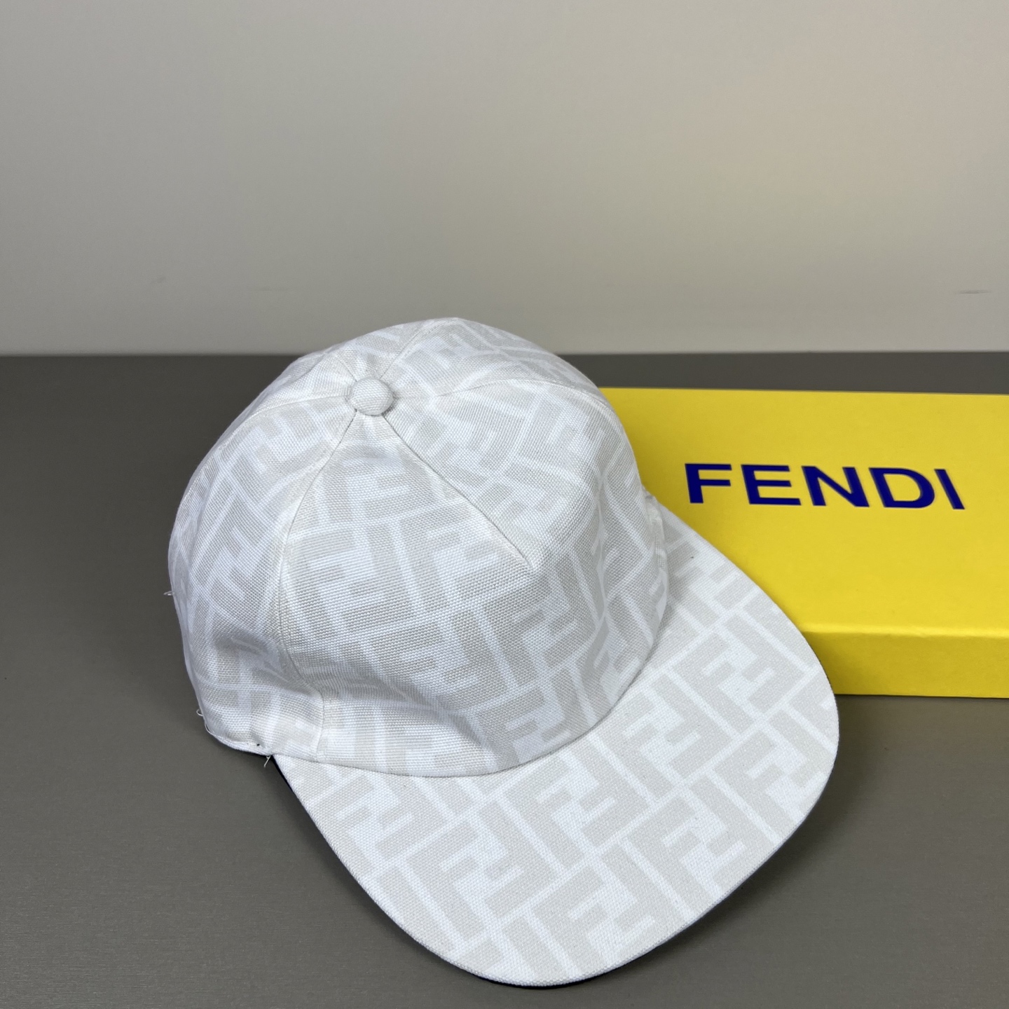 Fendi 100 代购品质1:1开模订制 正版开模五金 帆布料+头层牛皮 品质 质量超赞