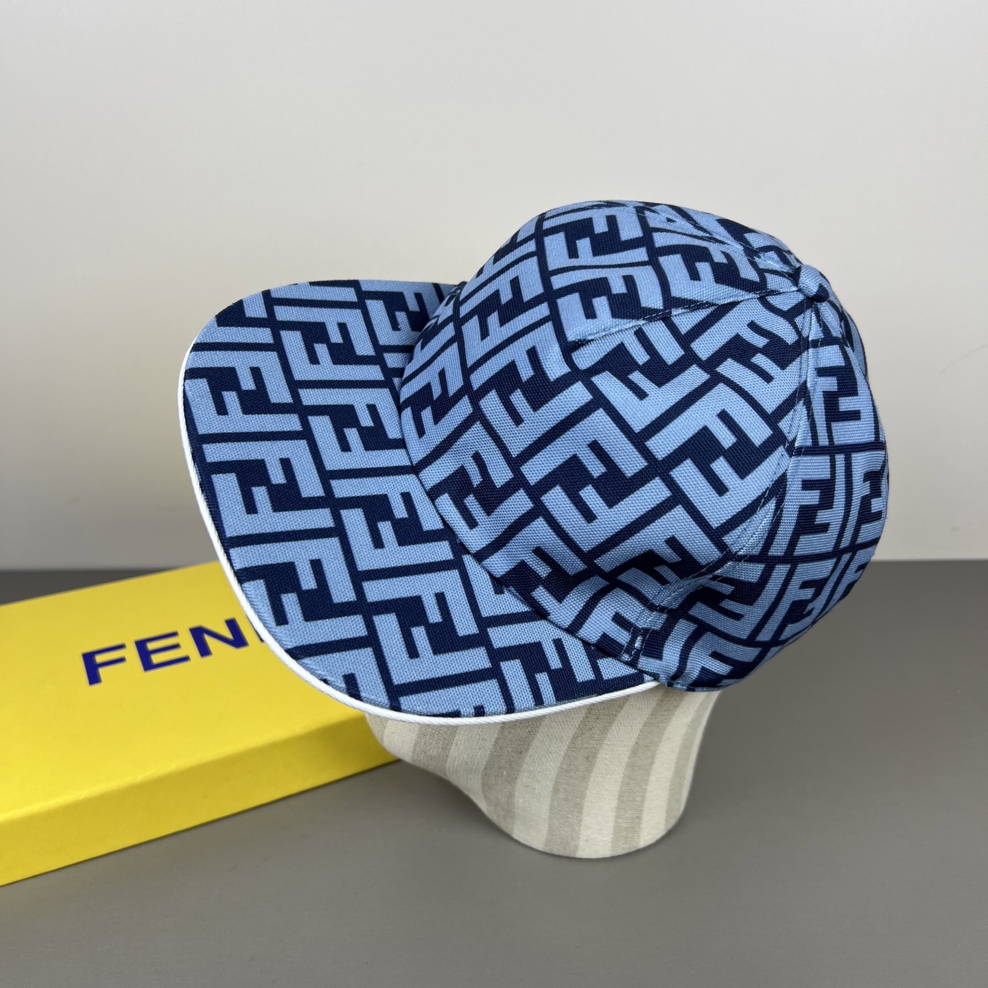Fendi 100 代购品质1:1开模订制 正版开模五金 帆布料+头层牛皮 品质 质量超赞