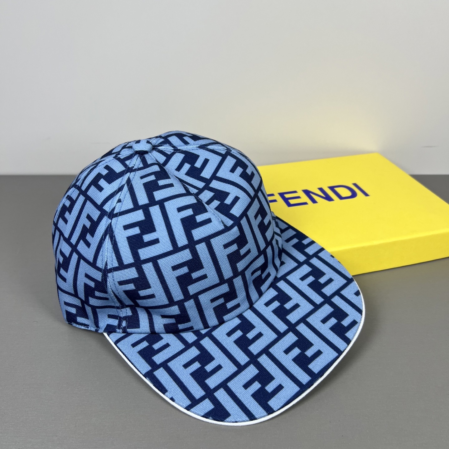 Fendi 100 代购品质1:1开模订制 正版开模五金 帆布料+头层牛皮 品质 质量超赞