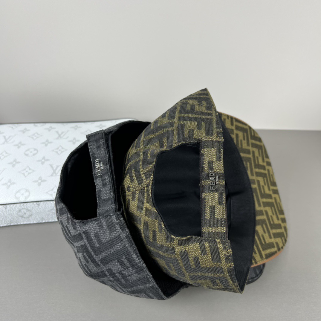Fendi 代购品质1:1开模订制 正版开模五金 帆布料+头层牛皮 品质 质量超赞