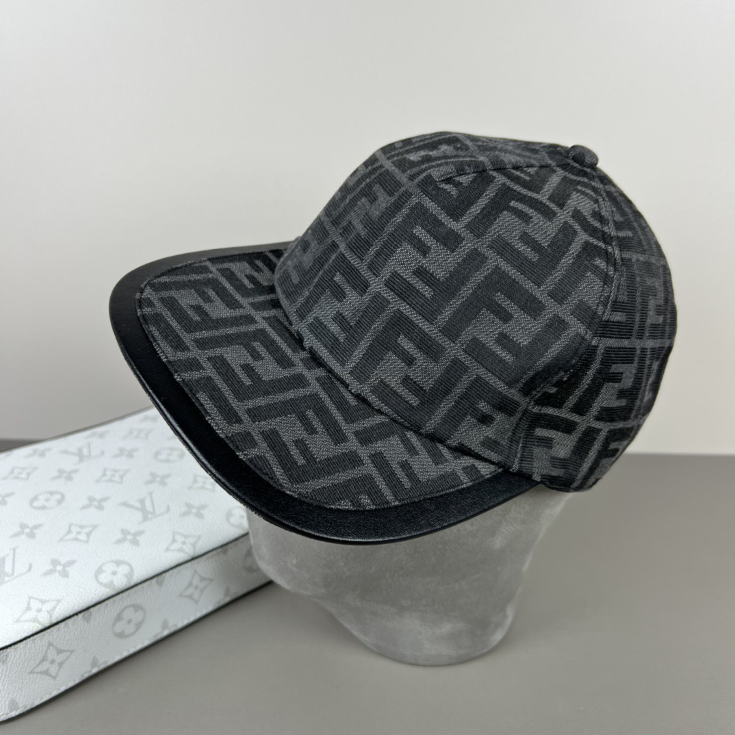Fendi 代购品质1:1开模订制 正版开模五金 帆布料+头层牛皮 品质 质量超赞