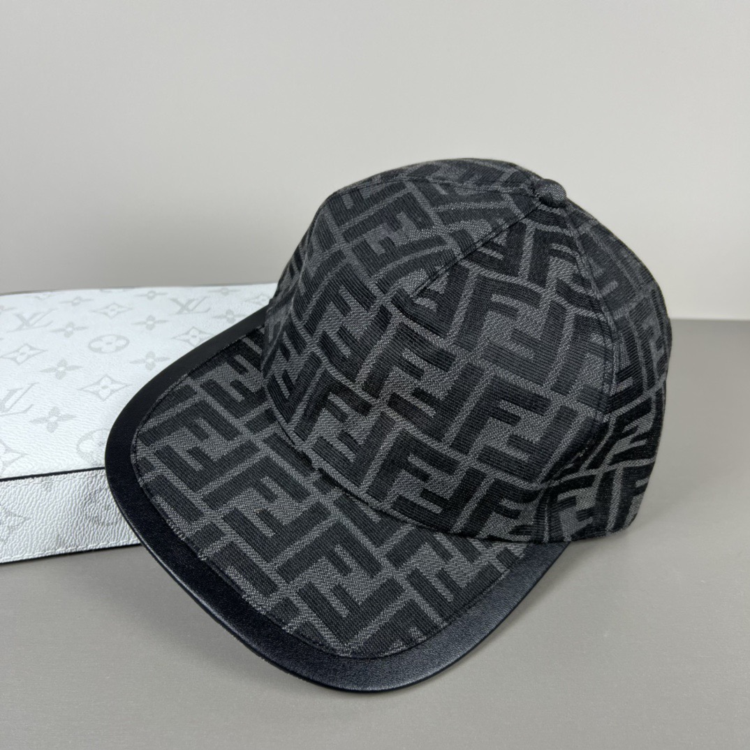 Fendi 代购品质1:1开模订制 正版开模五金 帆布料+头层牛皮 品质 质量超赞