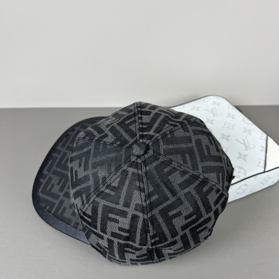 Fendi 代购品质1:1开模订制 正版开模五金 帆布料+头层牛皮 品质 质量超赞