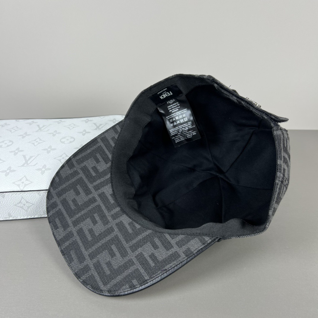 Fendi 代购品质1:1开模订制 正版开模五金 帆布料+头层牛皮 品质 质量超赞