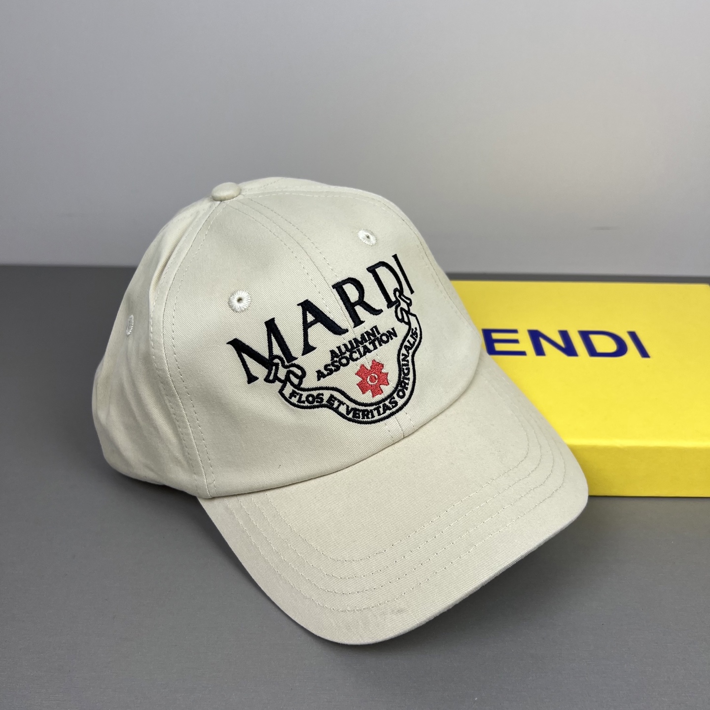 <Mardi 玛尔蒂梅克雷迪﹥新款个性棒球帽，高品质透气性巨佳，四季佩戴款，高颜值时尚单品！男女同款！