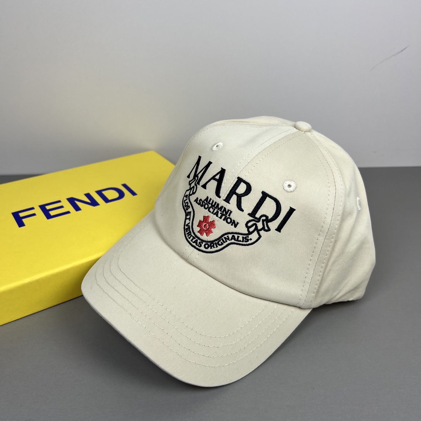 <Mardi 玛尔蒂梅克雷迪﹥新款个性棒球帽，高品质透气性巨佳，四季佩戴款，高颜值时尚单品！男女同款！