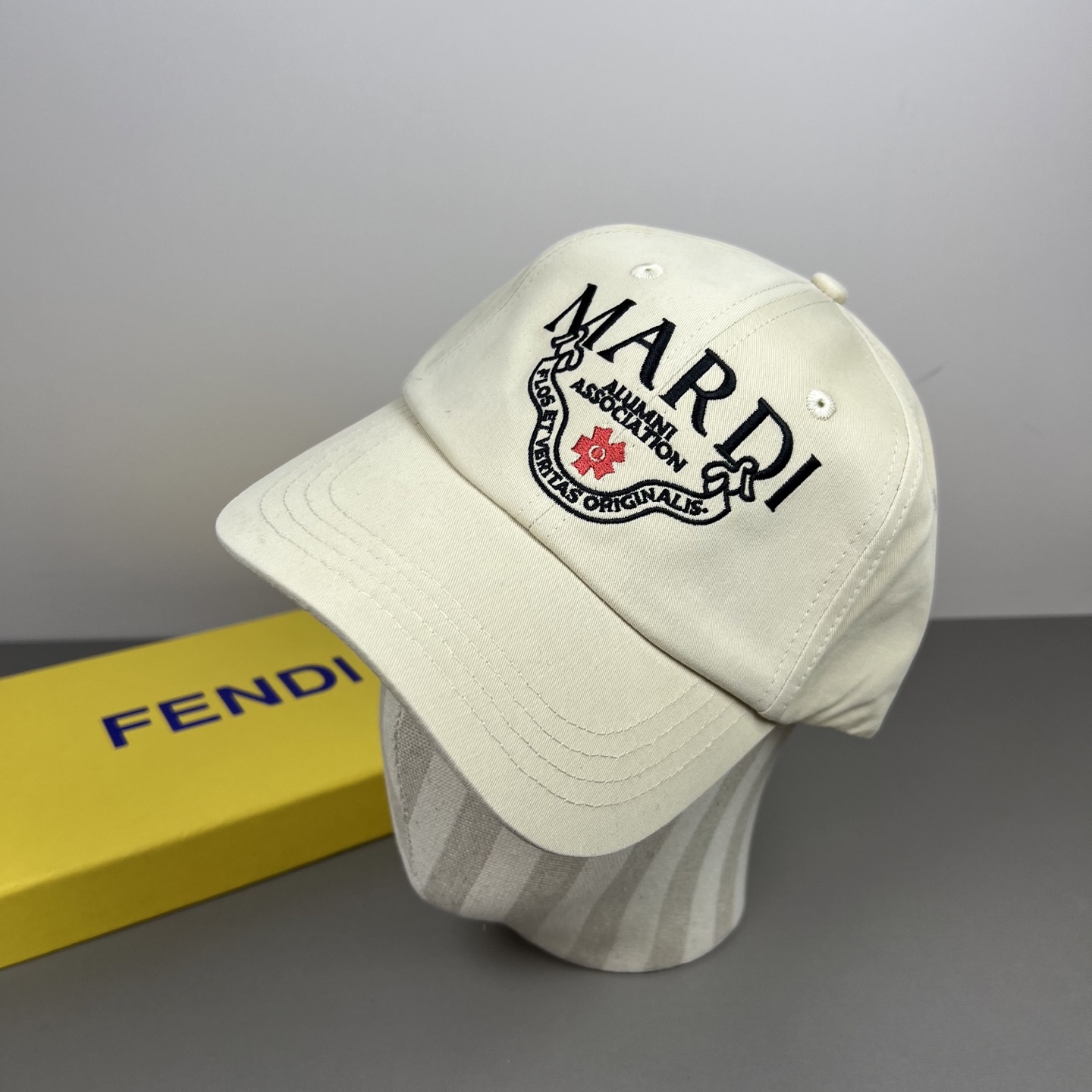 <Mardi 玛尔蒂梅克雷迪﹥新款个性棒球帽，高品质透气性巨佳，四季佩戴款，高颜值时尚单品！男女同款！